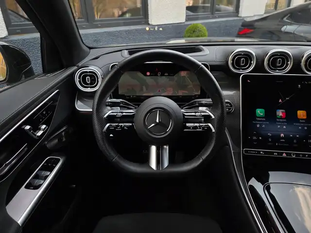 Mercedes-Benz GLC 200 view 13