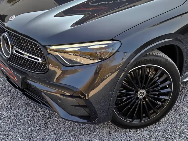 Mercedes-Benz GLC 200 view 28