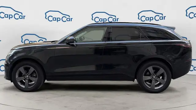 Land Rover Range Rover Velar view 2