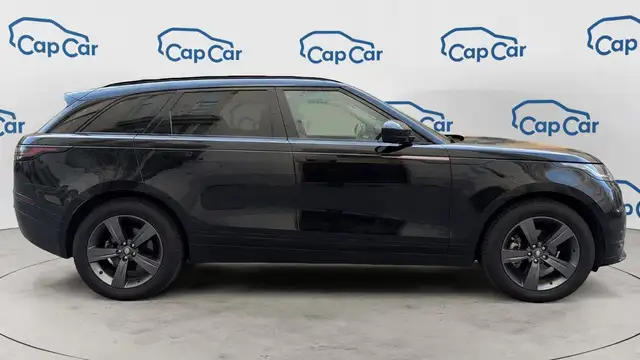 Land Rover Range Rover Velar view 4