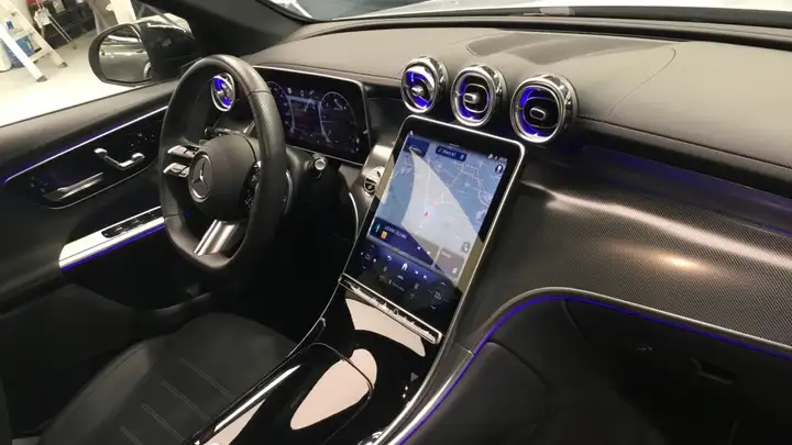 Mercedes-Benz GLC 2025, foto 10