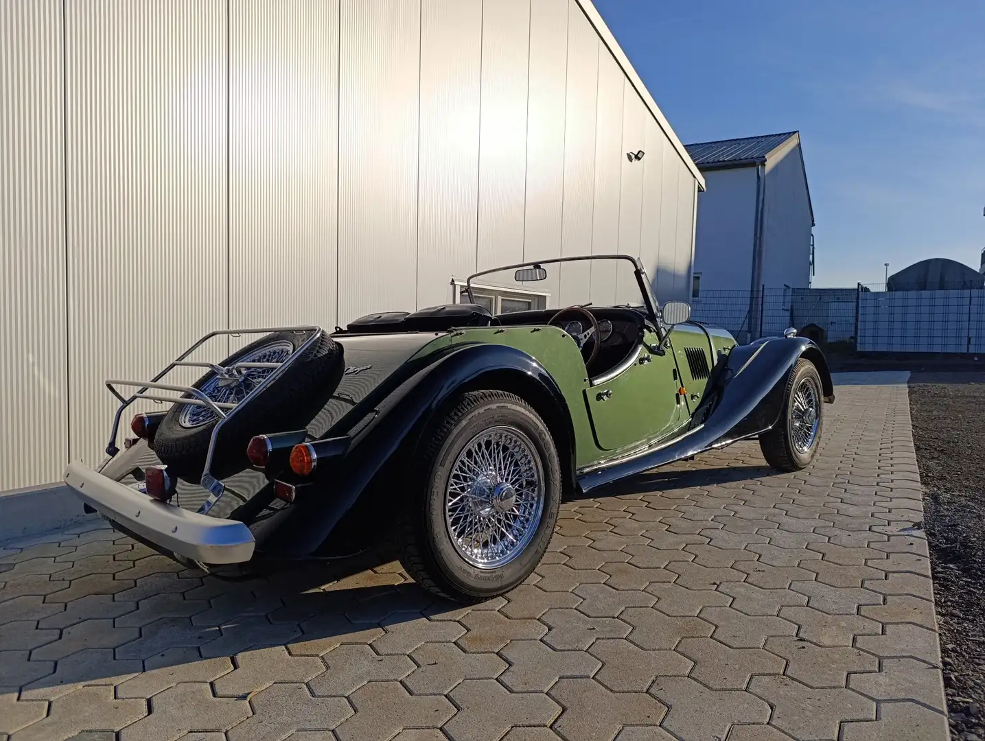 Morgan 4/4 Roadster - 2
