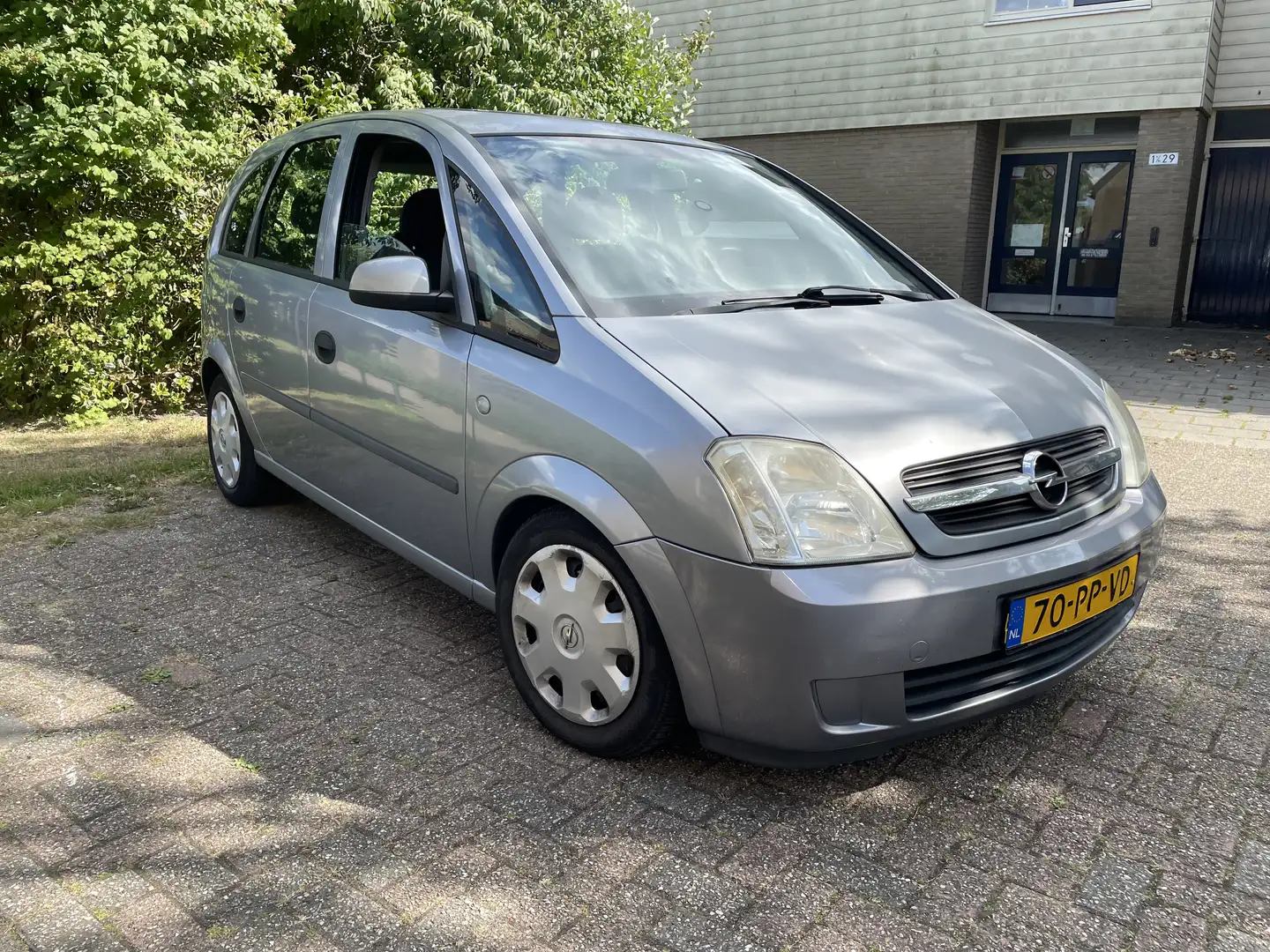 Opel Meriva 1.6-16V Enjoy Gris - 1