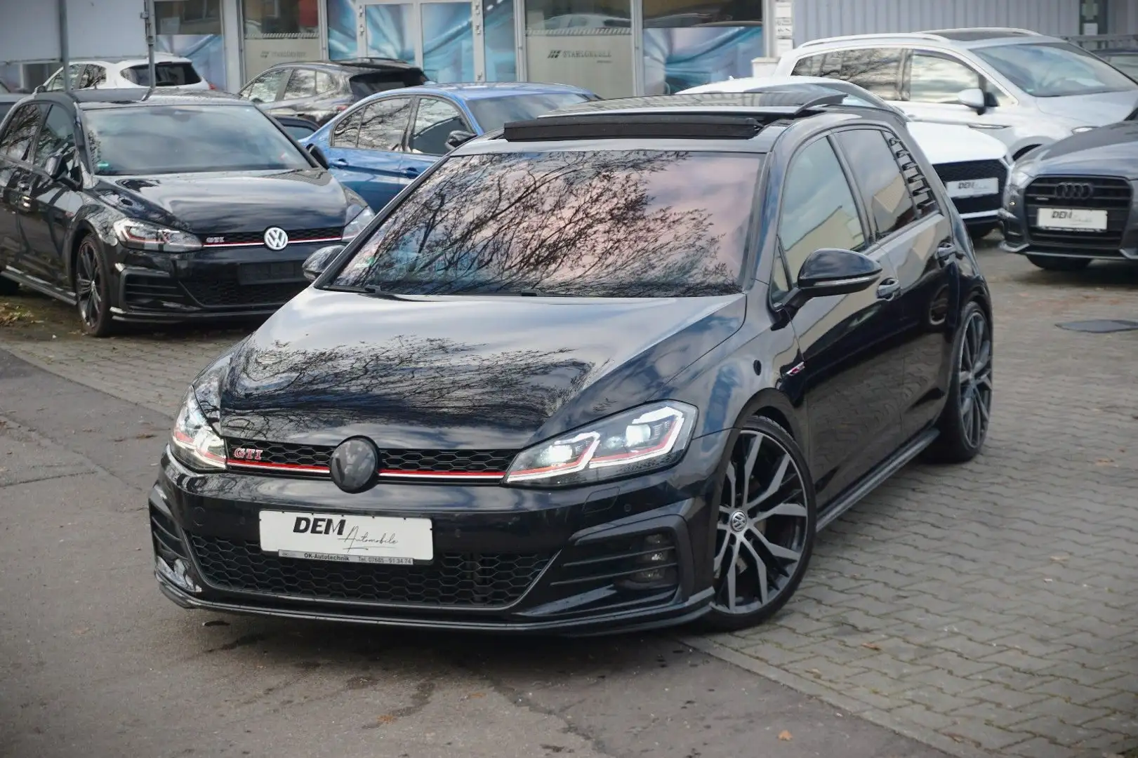 Volkswagen Golf VII Lim. GTI Performance / Voll! / 19" / Noir - 1