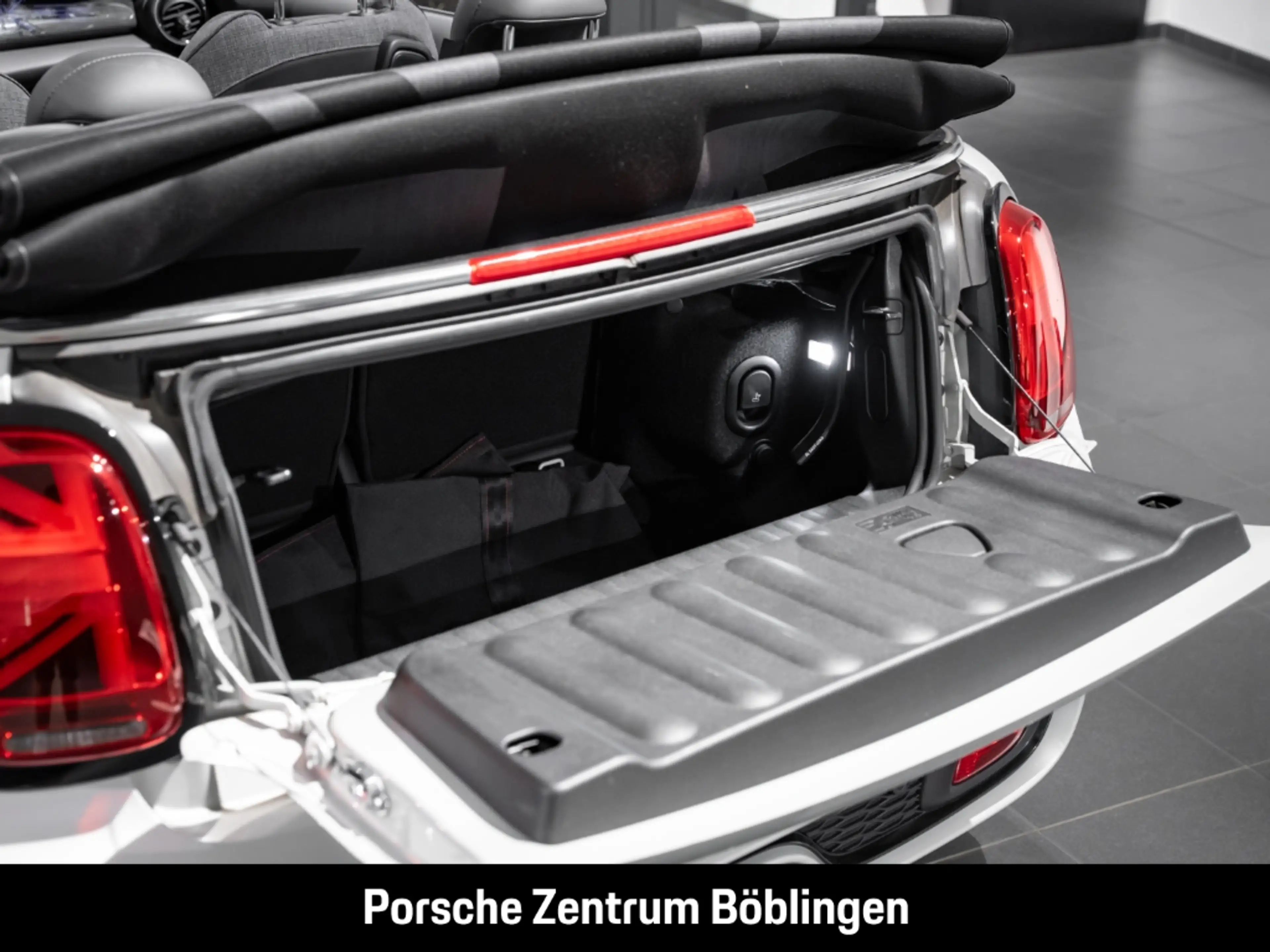 MINI Cooper S Cabrio — photo 13