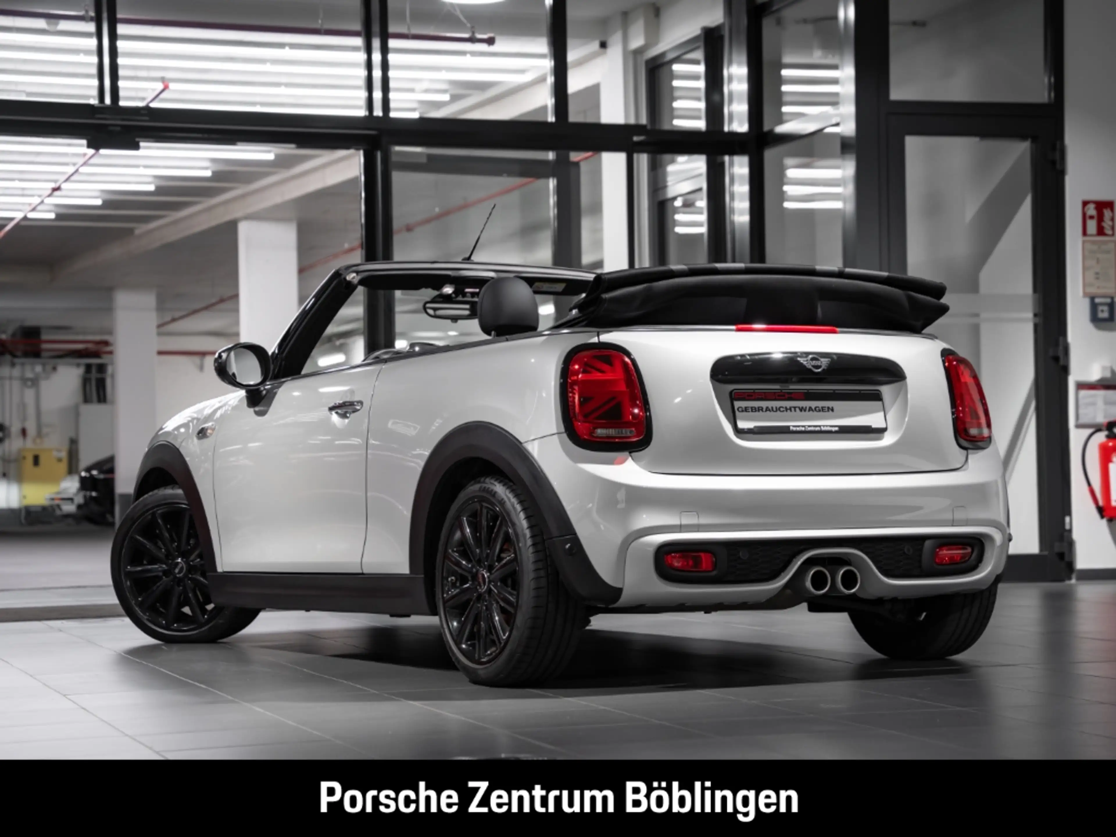 MINI Cooper S Cabrio — photo 3