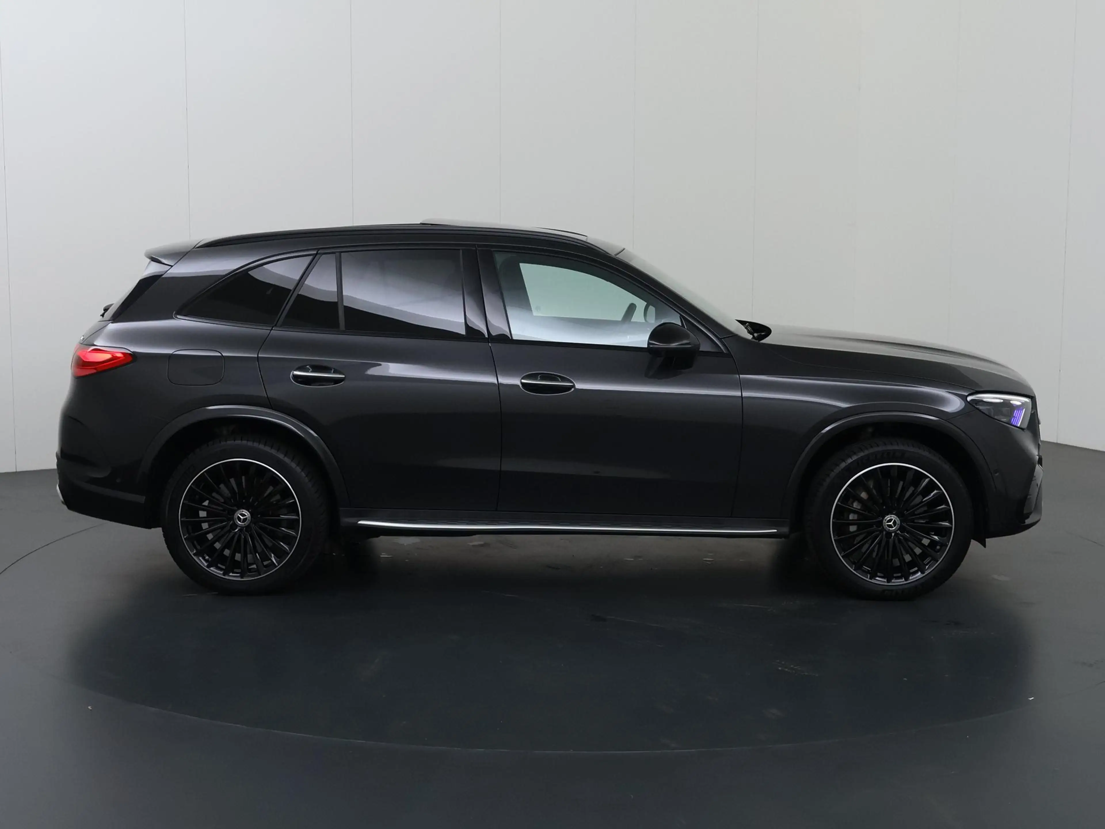 Mercedes-Benz GLC 300 300e 4MATIC AMG Line | Night | Panoramadak | Headu — photo 6