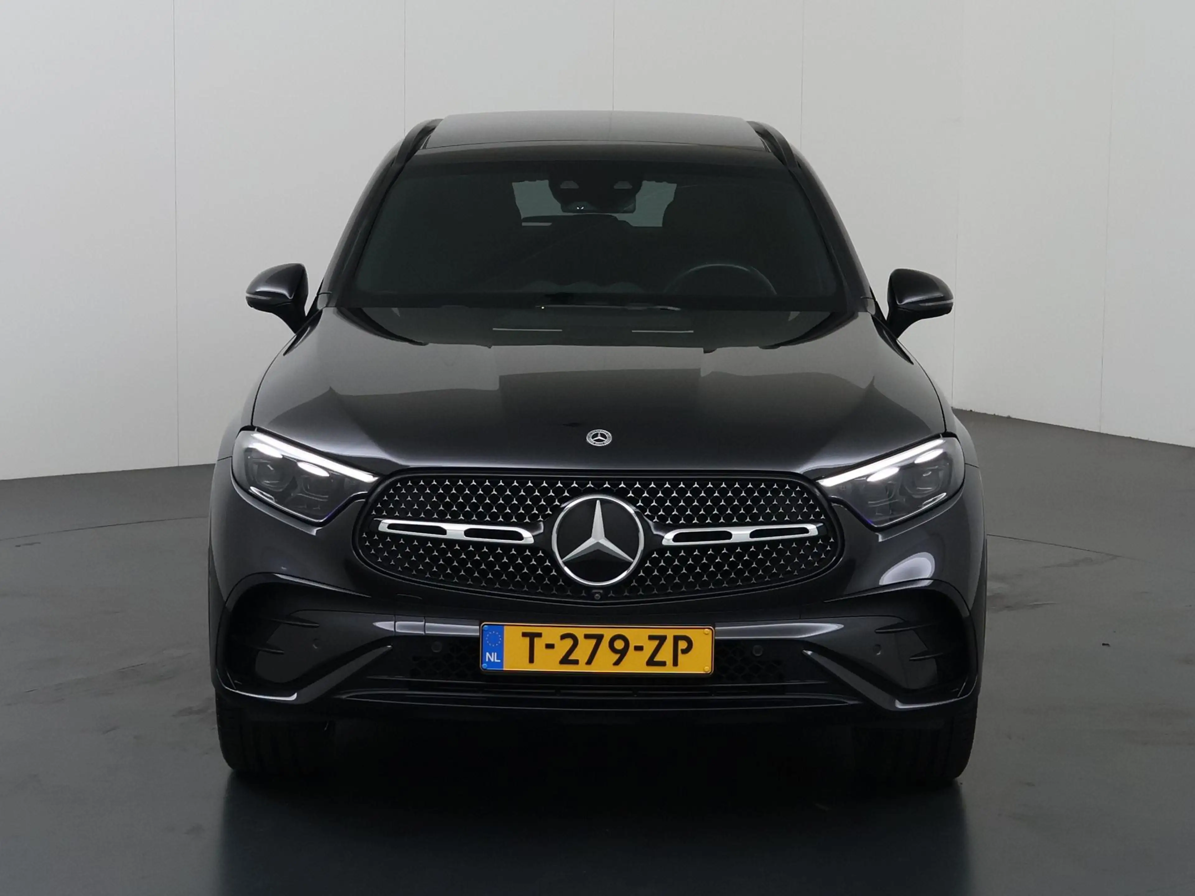 Mercedes-Benz GLC 300 300e 4MATIC AMG Line | Night | Panoramadak | Headu — photo 3