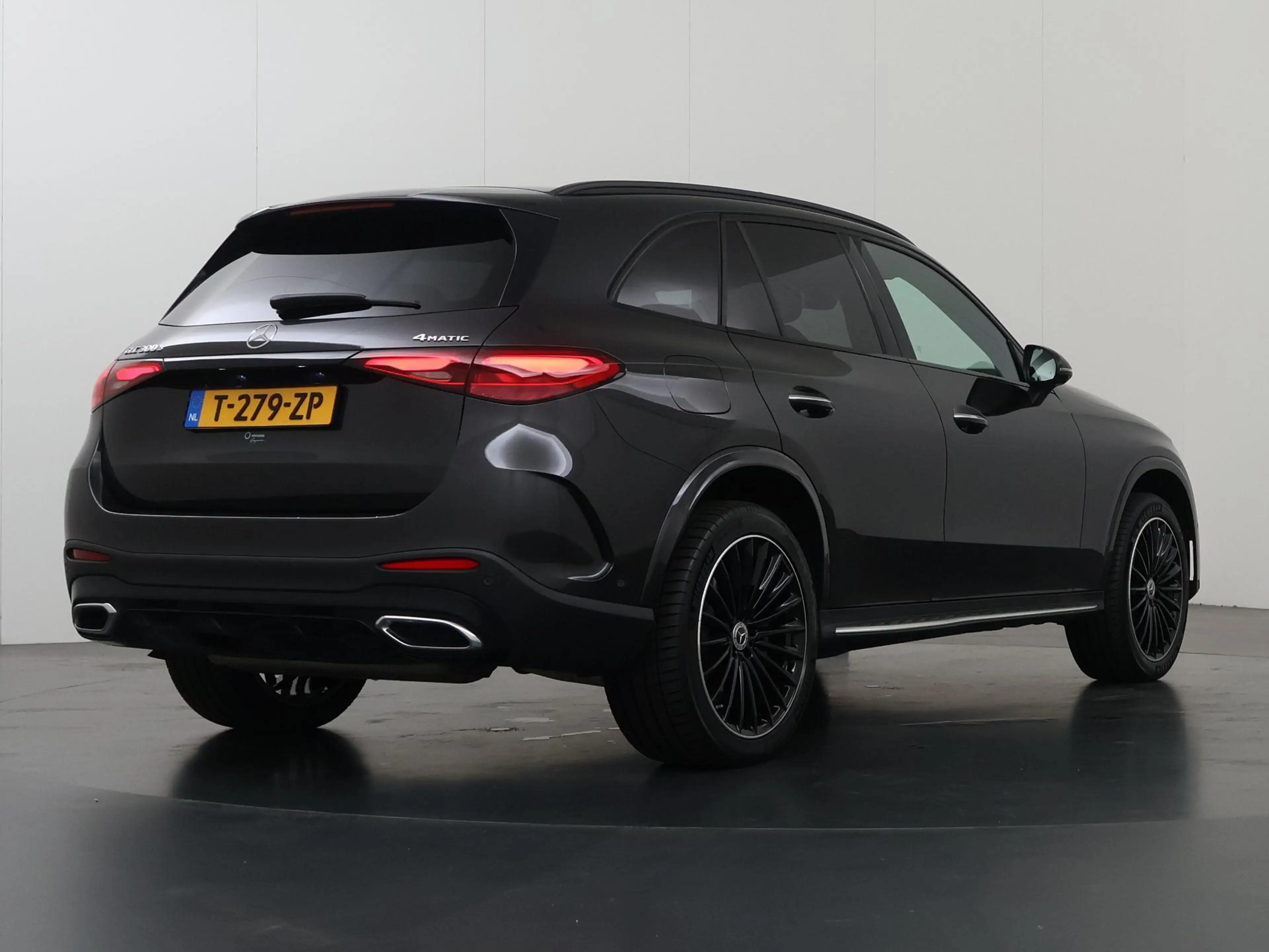 Mercedes-Benz GLC 300 300e 4MATIC AMG Line | Night | Panoramadak | Headu — photo 2