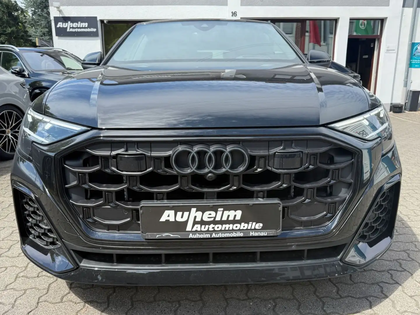 Audi SQ8 4.0 TFSI Facelift MY 2026 Schwarz - 2