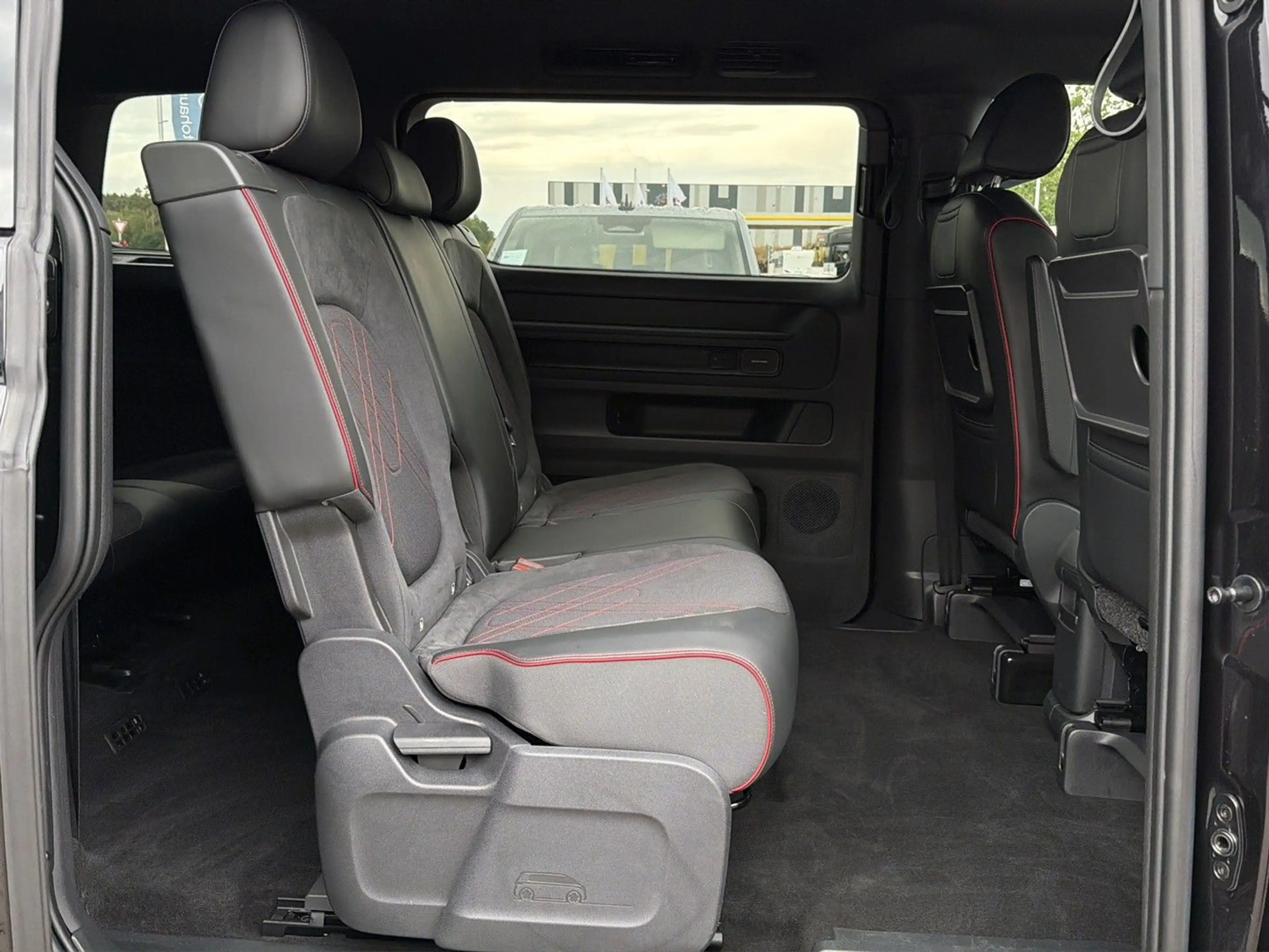 Volkswagen ID. Buzz GTX LR 4M AHK H&K SHZ HuD 3ZK WP Massage — photo 10