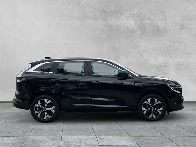 Renault Austral view 6