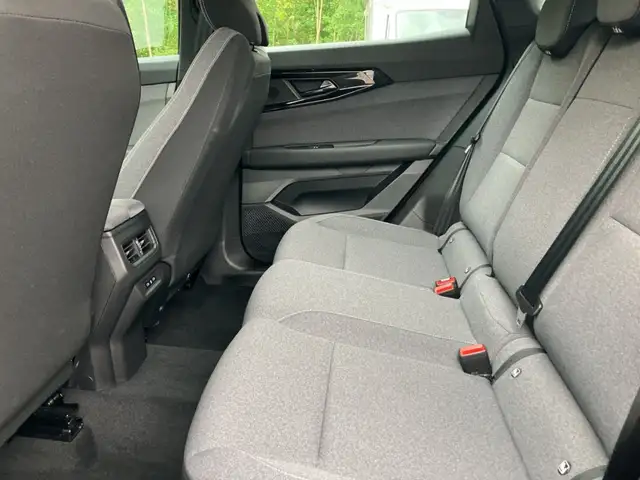 Renault Austral view 11