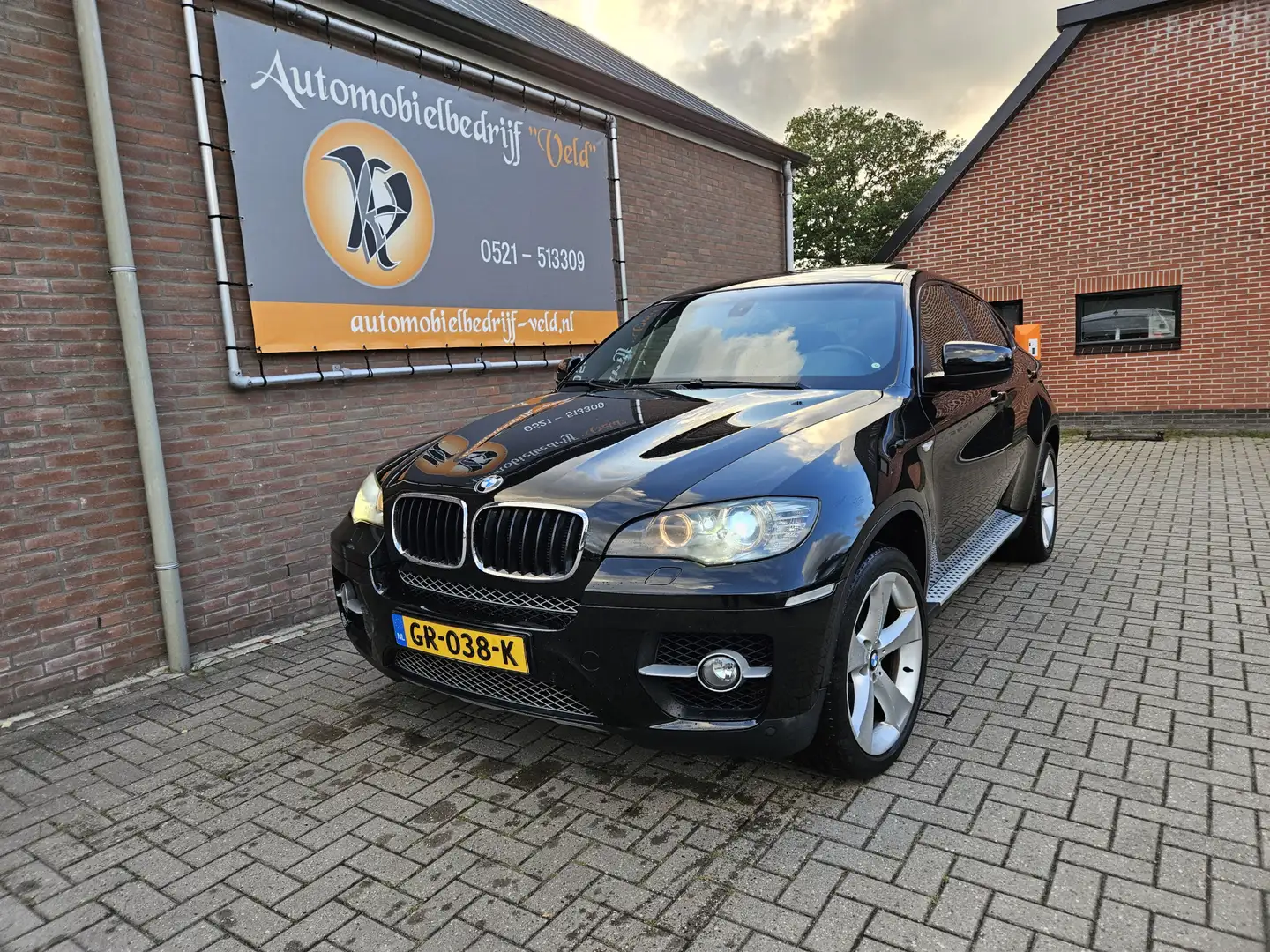 BMW X6 xDrive35i High Executive Zwart - 1