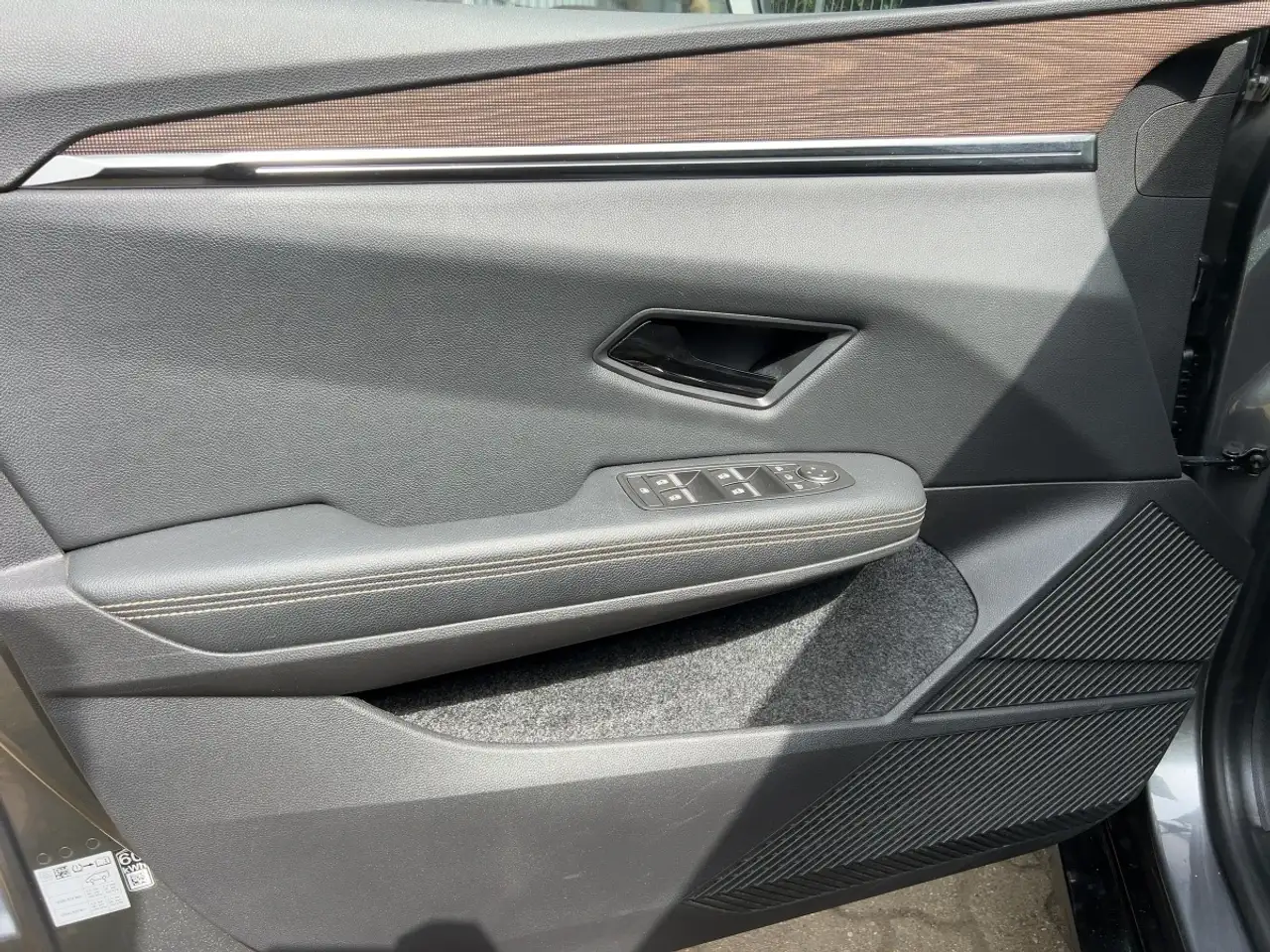 Renault Megane E-Tech EV60 220 Iconic, миниатюра 14