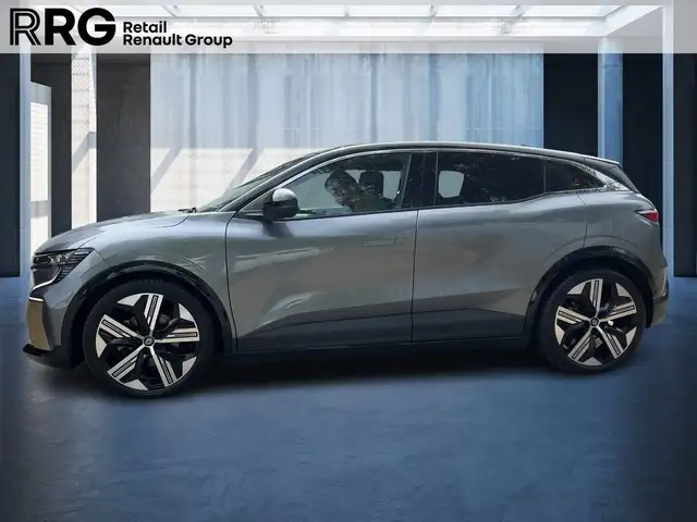 Renault Megane E-Tech view 2