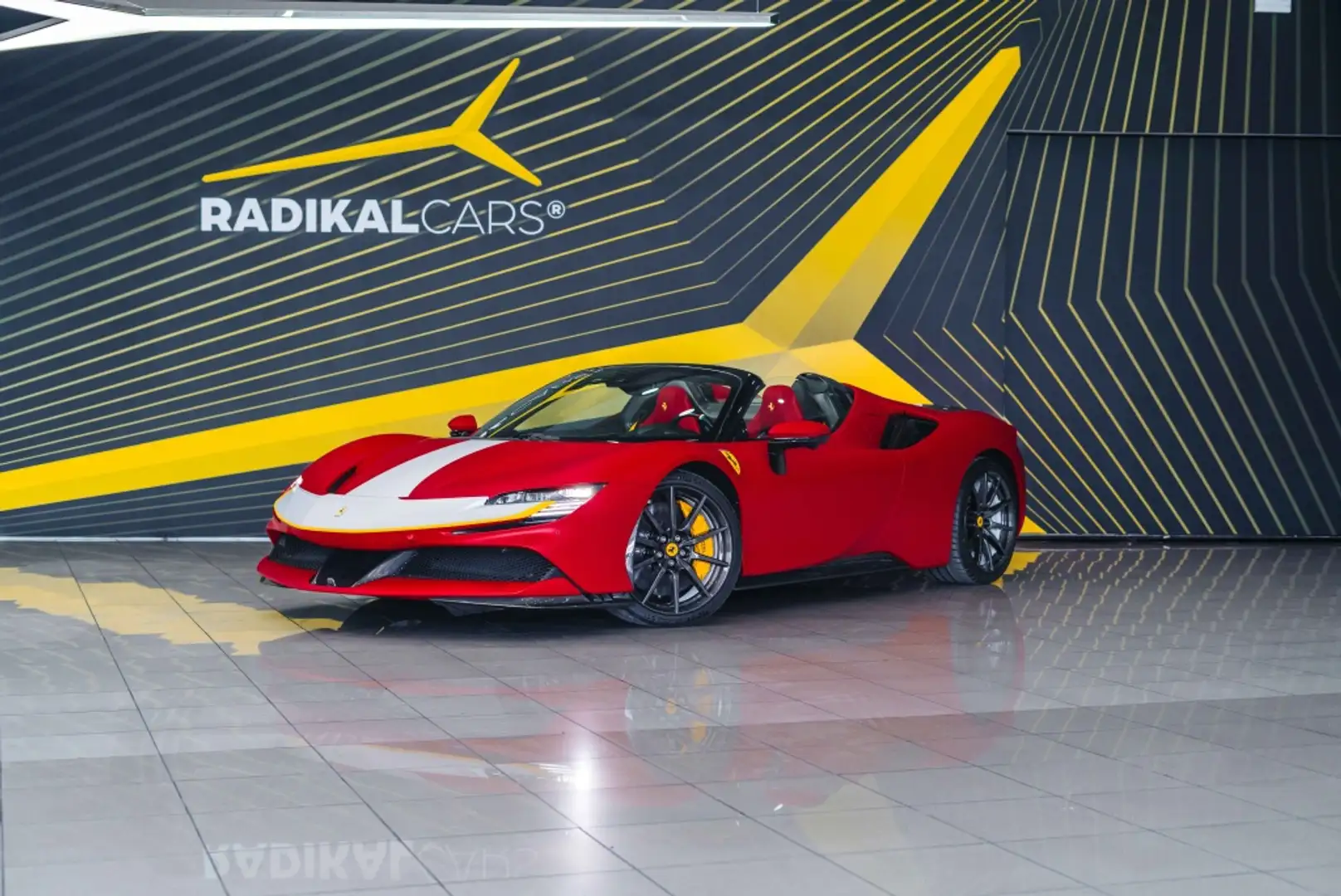 Ferrari SF90 Spider Rot - 1