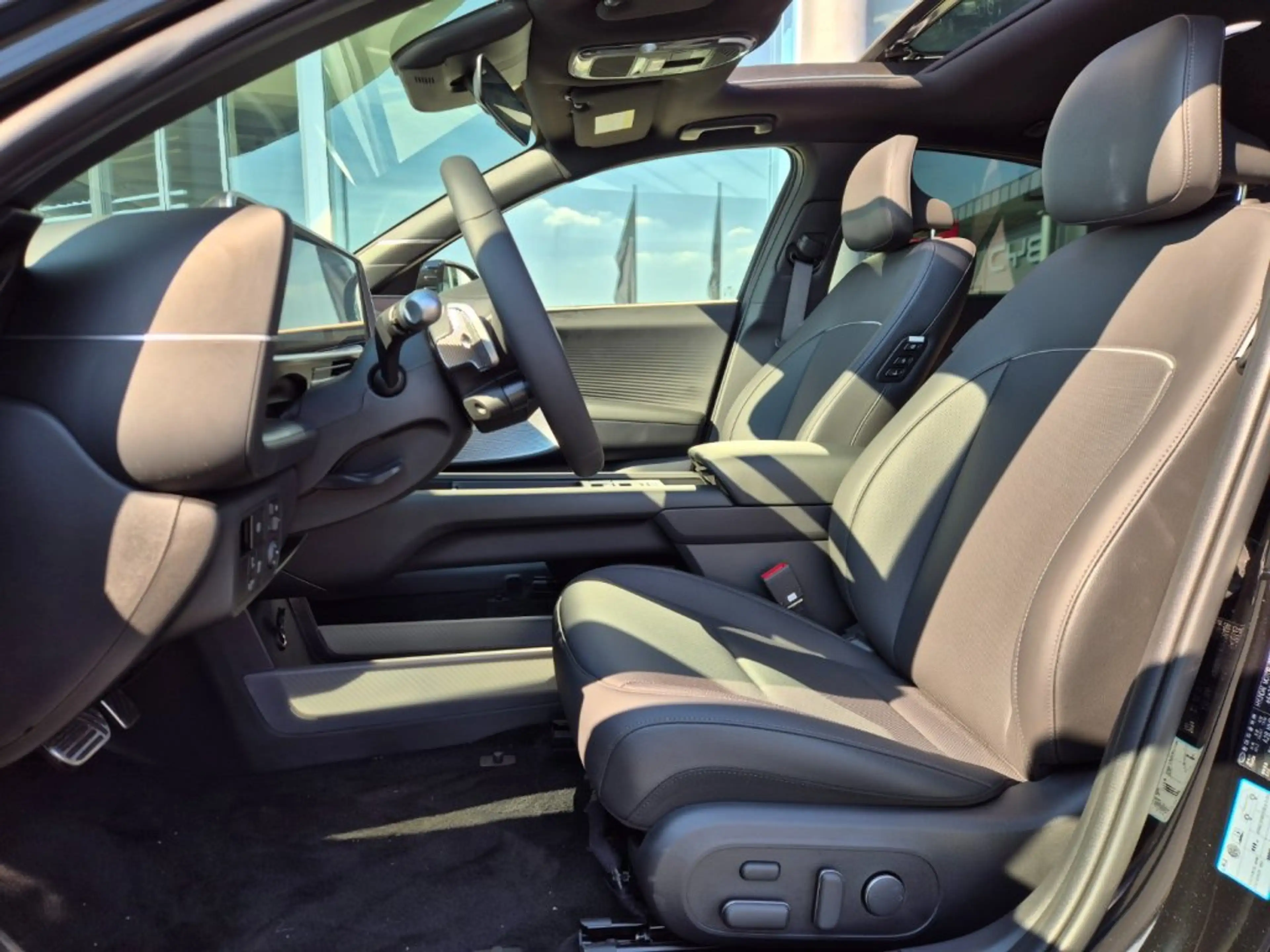 Hyundai IONIQ 6 TOP LINE 77,4 kWh 4WD i65t2-O3/4 — photo 7