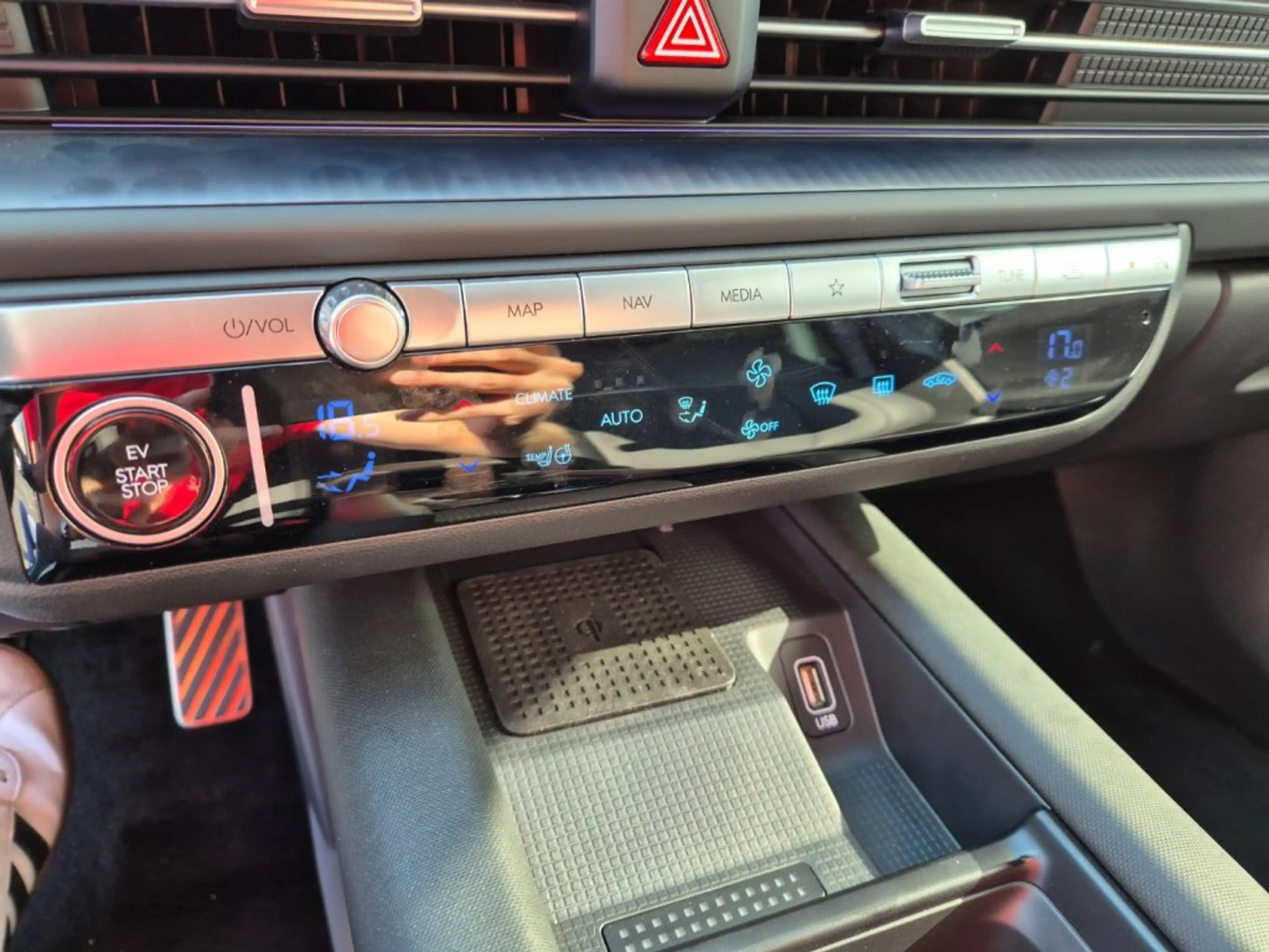 Hyundai IONIQ 6 TOP LINE 77,4 kWh 4WD i65t2-O3/4 — photo 15