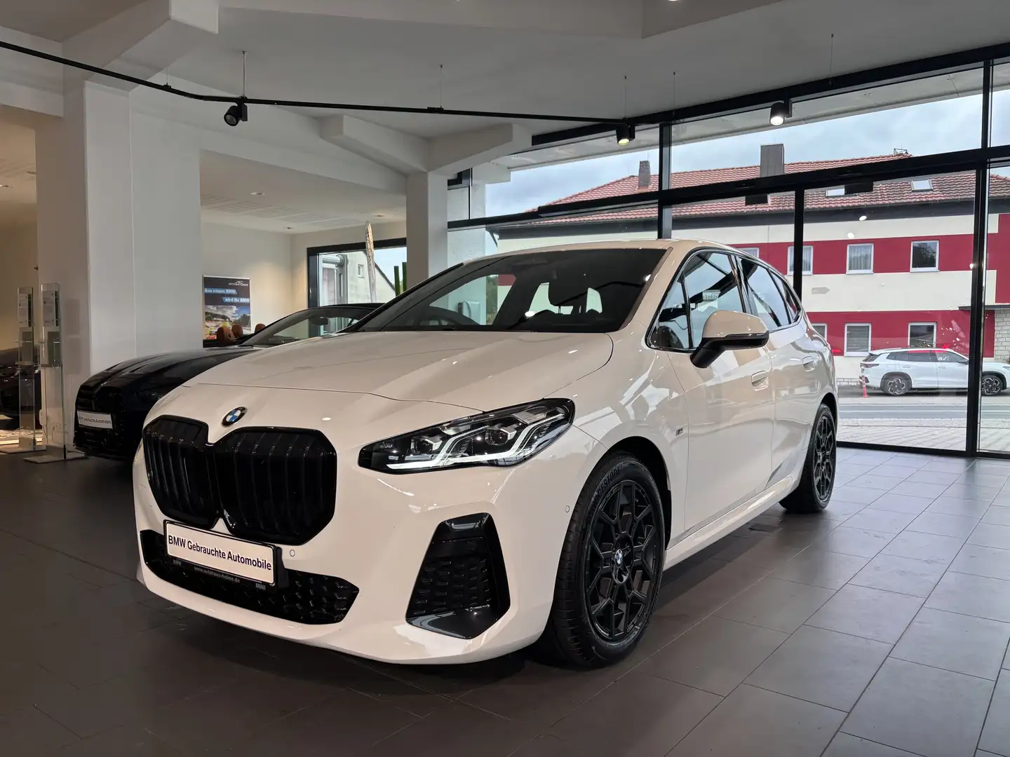 BMW 220 i MSport M Sportpaket Head-Up HK HiFi DAB Weiß - 1