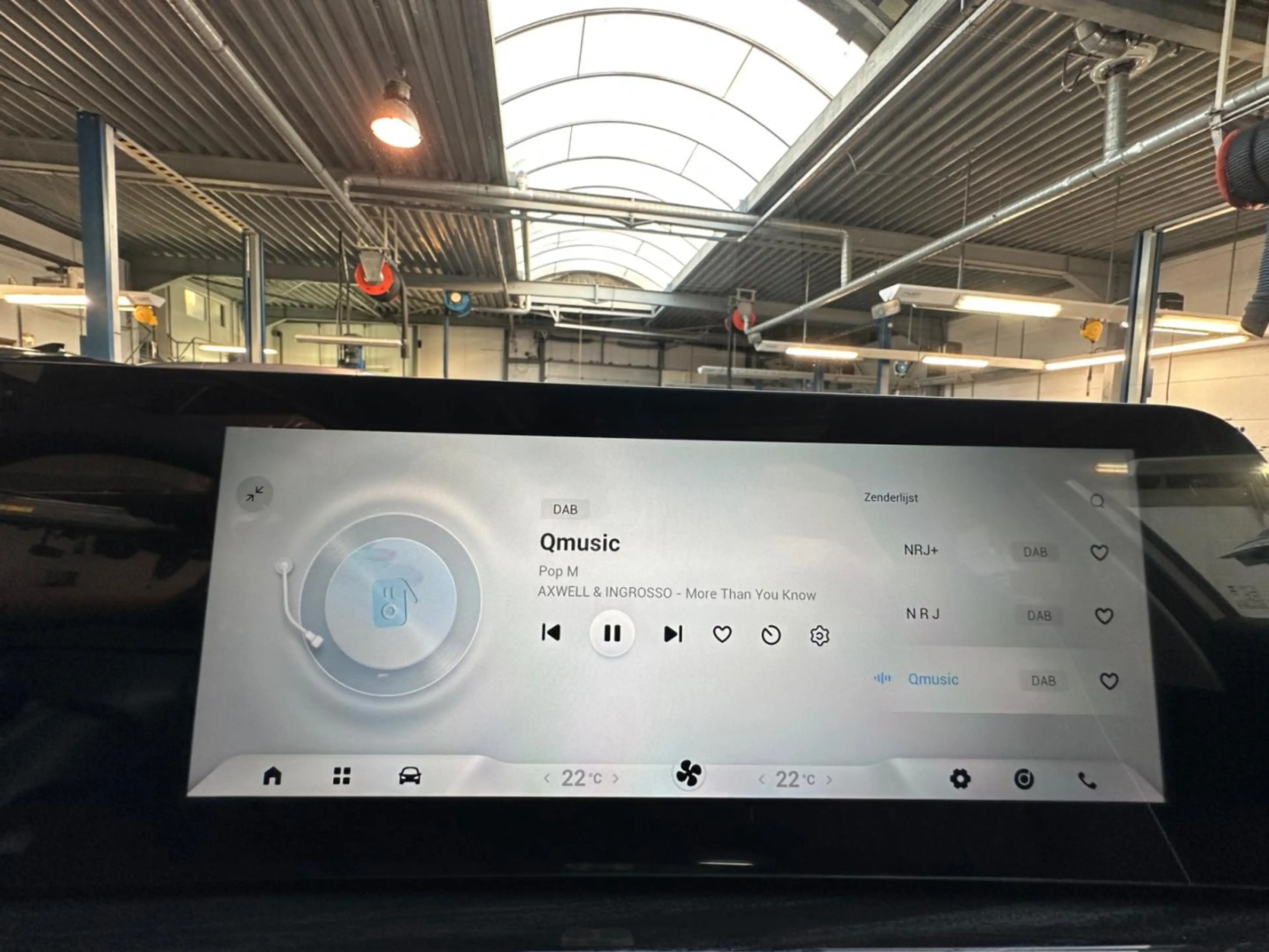 Omoda 5 HEV PREMIUM — photo 13