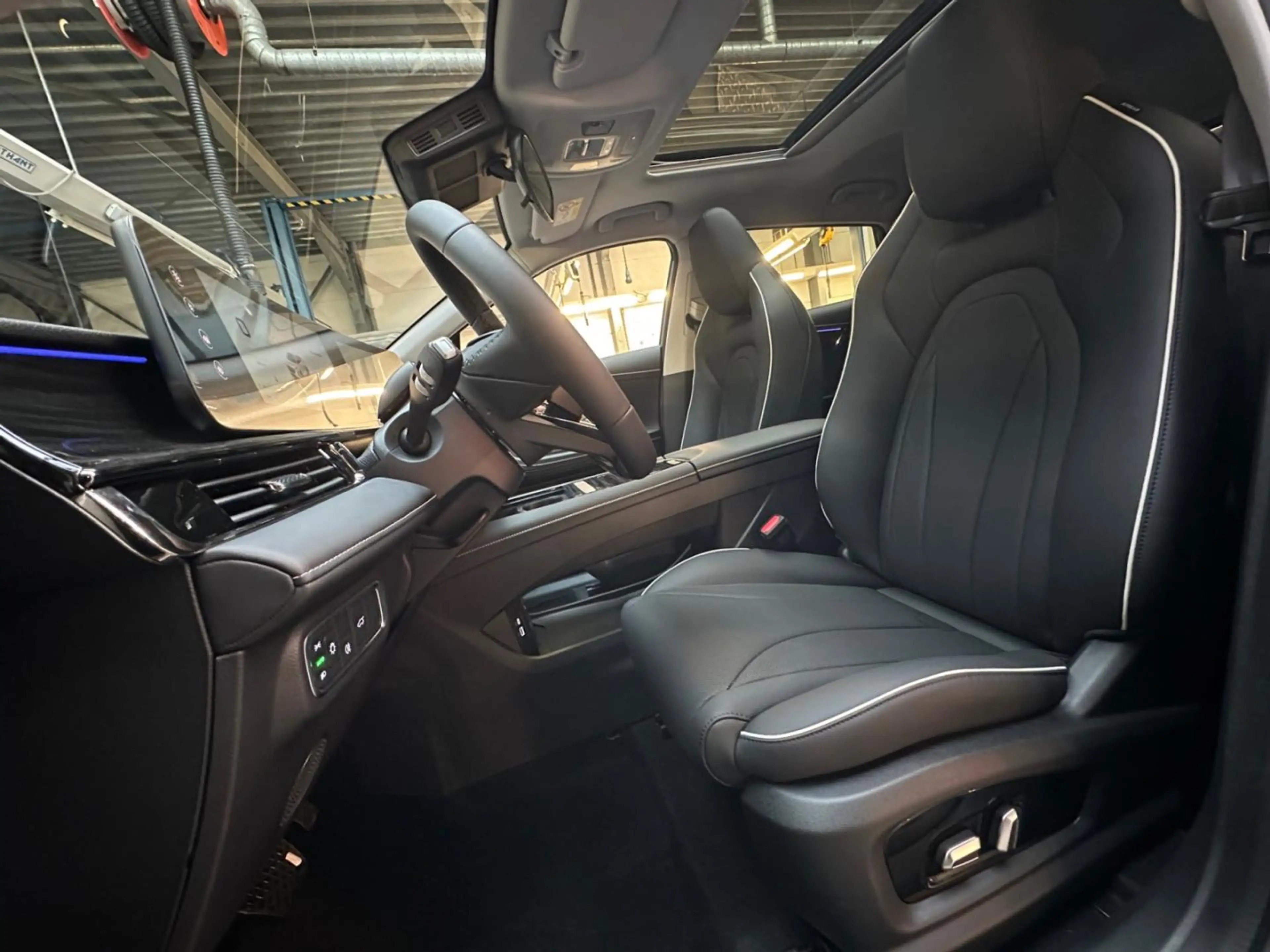 Omoda 5 HEV PREMIUM — photo 7