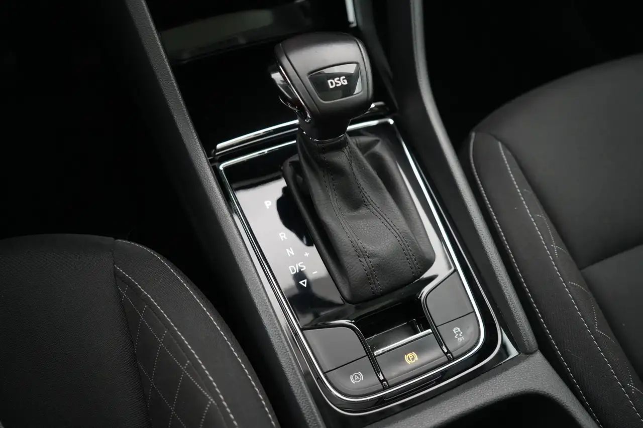 Skoda Karoq 1.5 TSI DSG Clever GPS PDC CAM Pano Keyless Verw., миниатюра 16