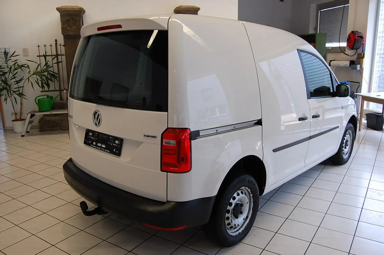 Volkswagen Caddy 2,0TDI Kasten 4Motion AHK StHZ Tempomat AC Blanc - 1
