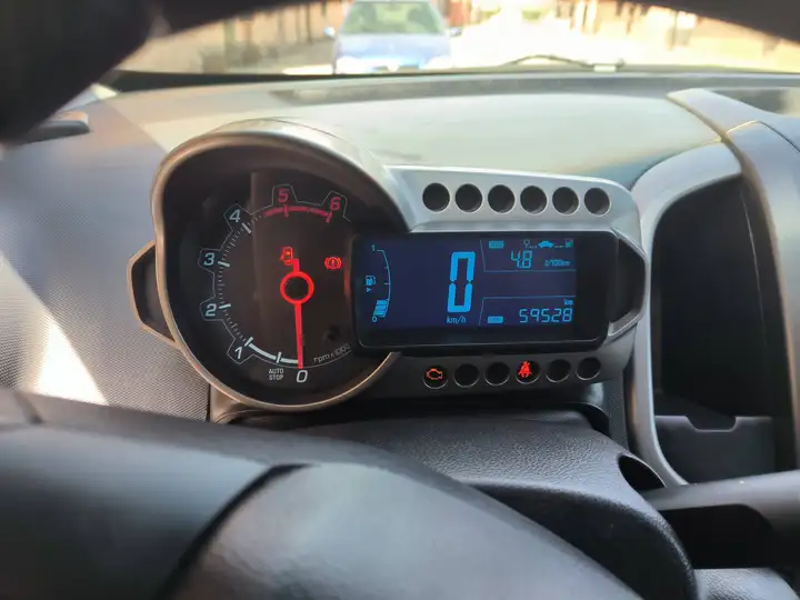 Chevrolet Aveo 2013, foto 2