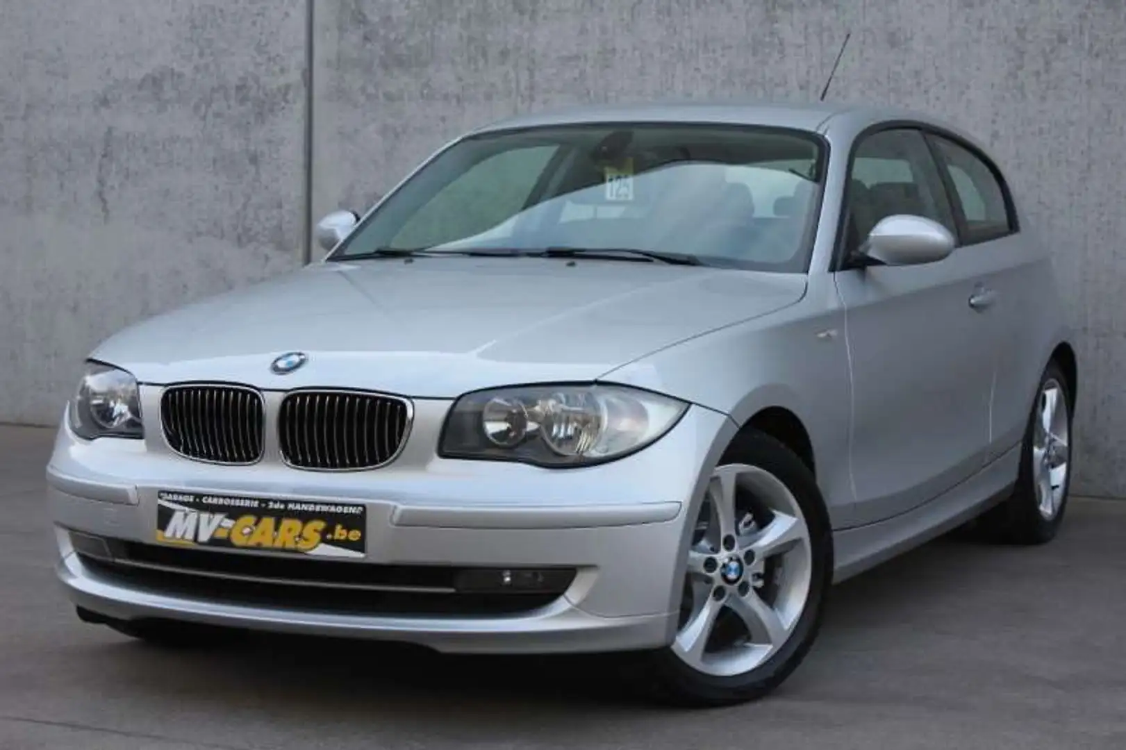 BMW 118 BMW 118i/3-deur/zilver Argent - 2
