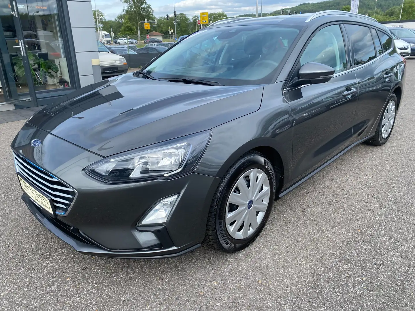 Ford Focus Turnier Cool & Connect 1Hand Navi Tempomat Carplay Grau - 1