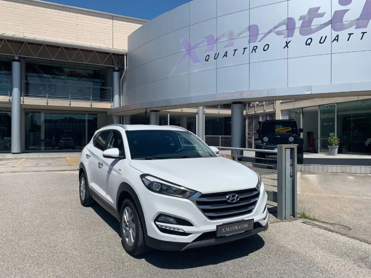 Hyundai TUCSON 1.7 CRDi XPossible Weiß - 2