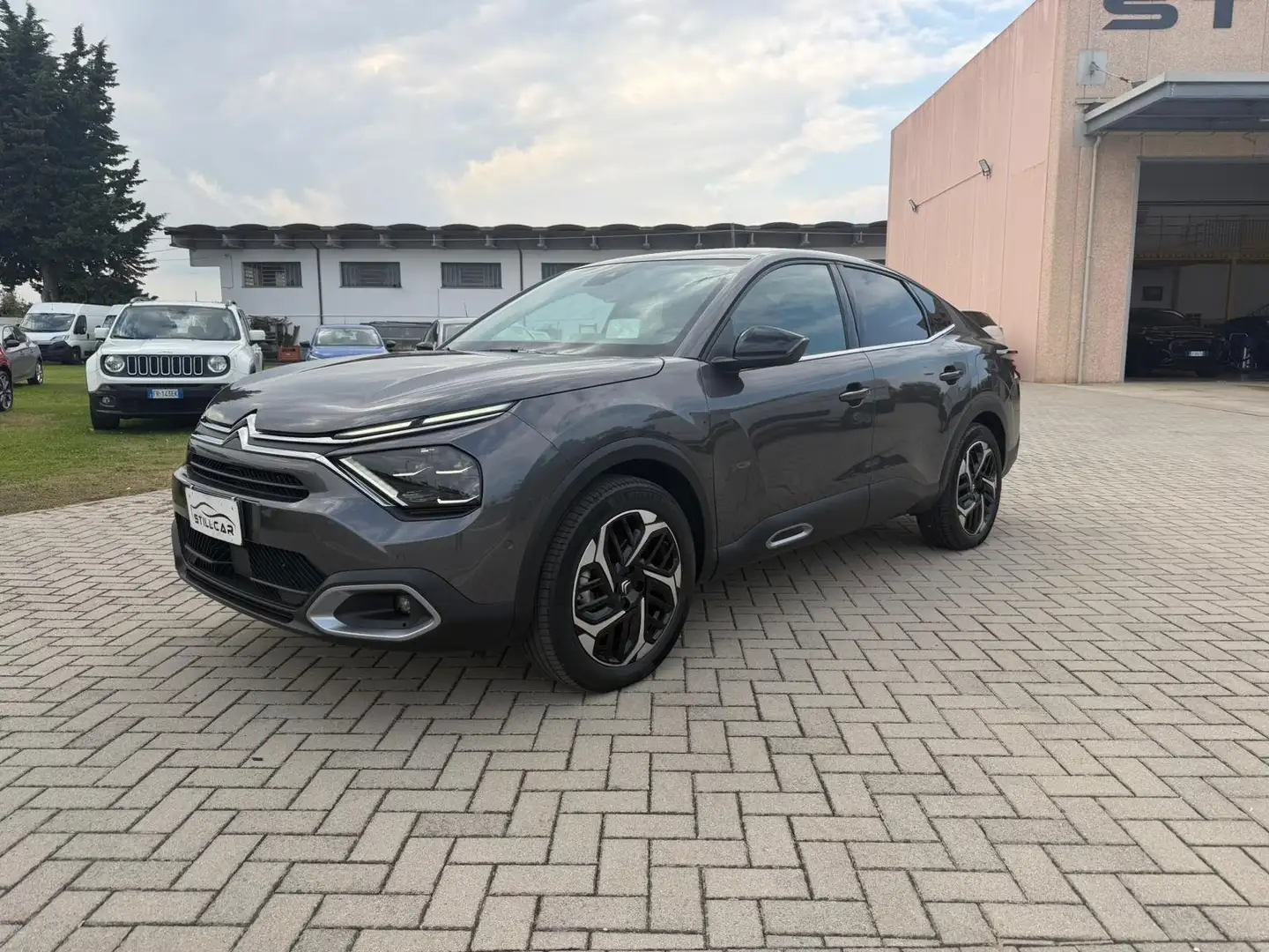 Citroen C4 X C4 X 1.2 puretech MAX Grigio - 1