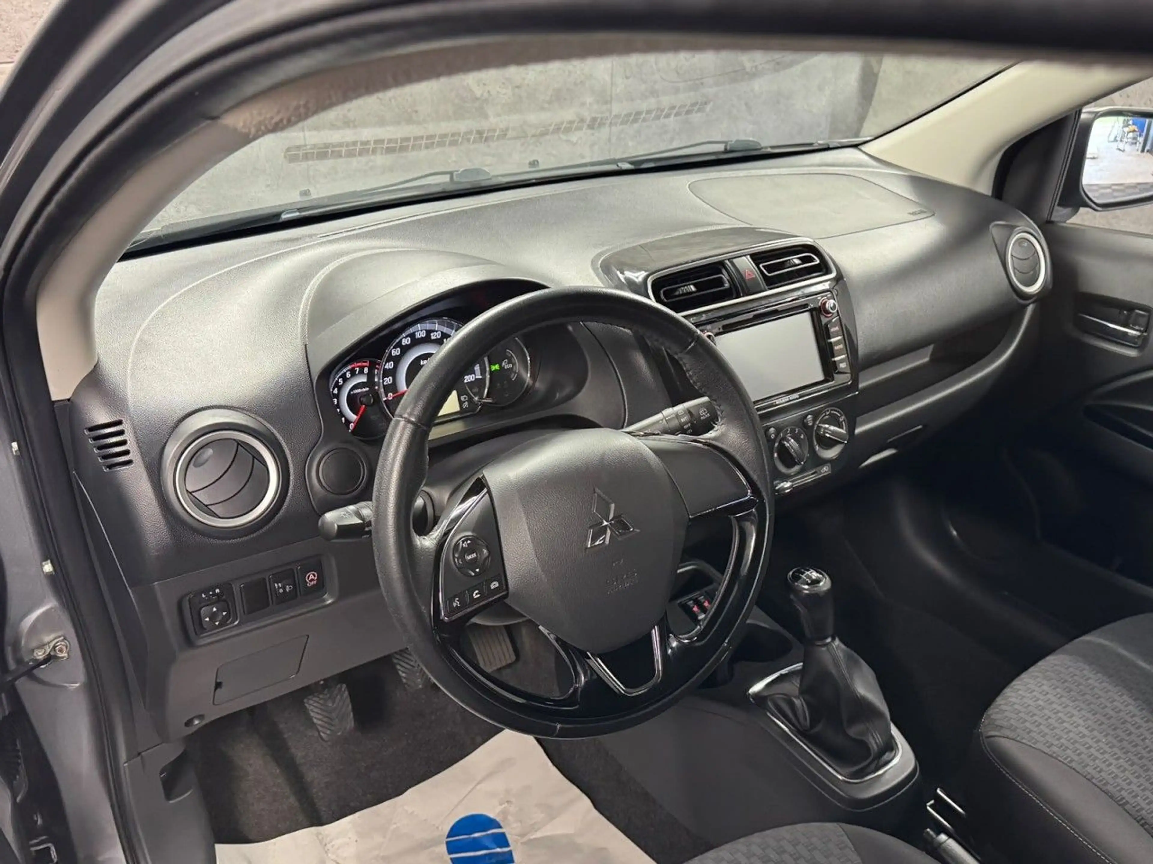 Mitsubishi Space Star Edition 100+ Navi*CarPlay*SHZ*Klima* — photo 8