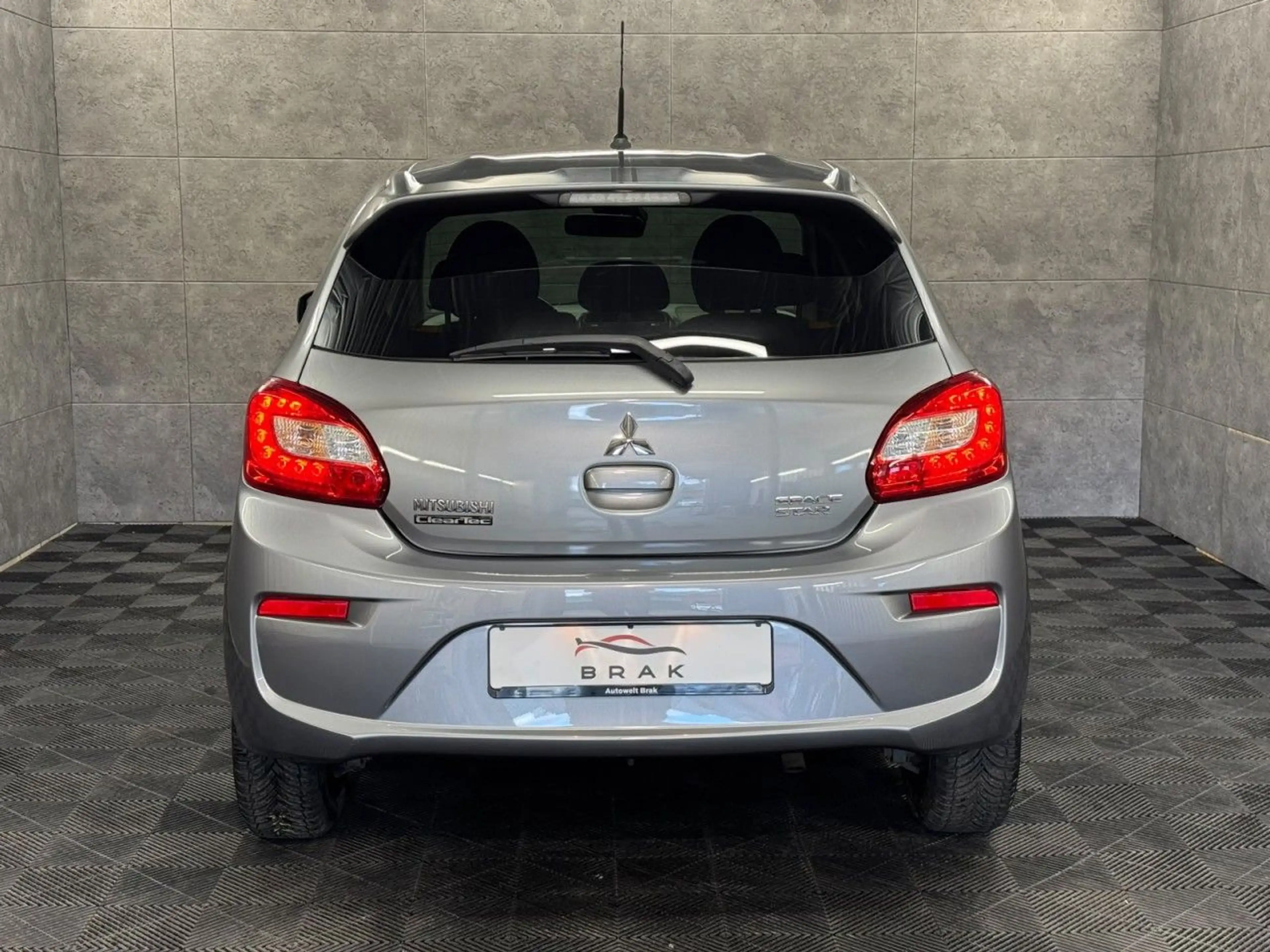 Mitsubishi Space Star Edition 100+ Navi*CarPlay*SHZ*Klima* — photo 5