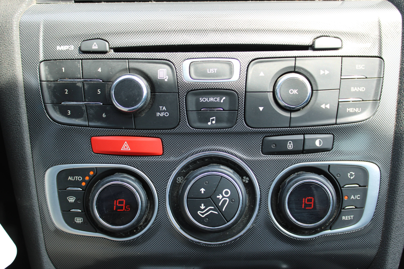 Citroen C4 C4 1.4i VTi Seduction — photo 12