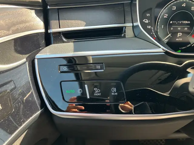 Audi A8 60 TFSI e quattro Lang Ansicht 9