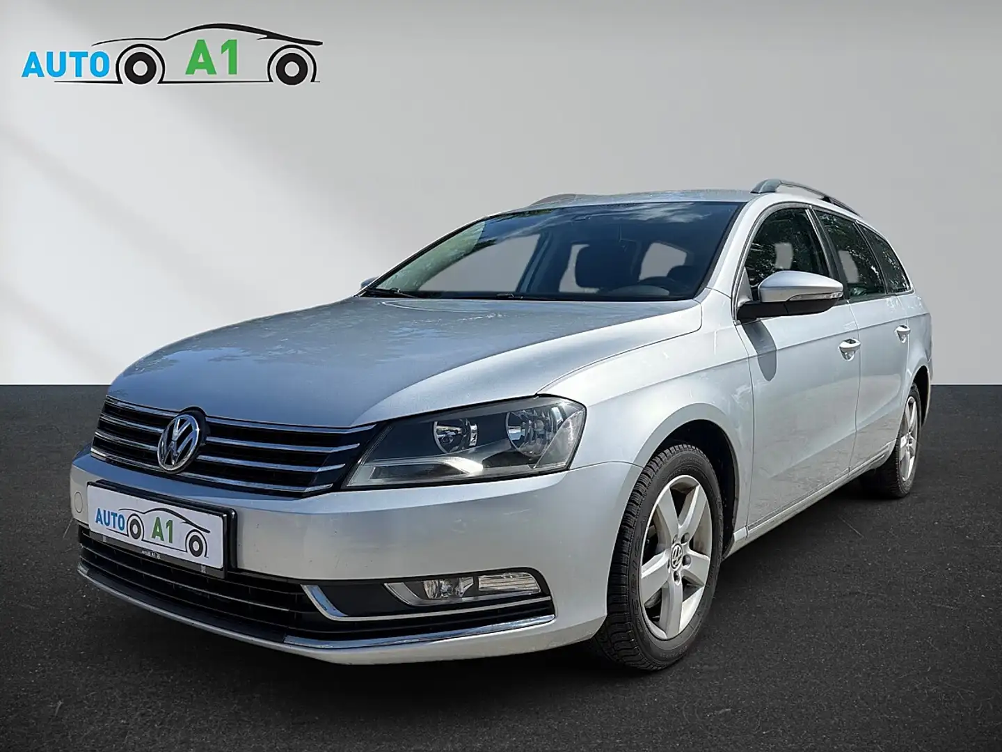 Volkswagen Passat Variant Comfortline 1,6 TDI Diesel Grau - 1