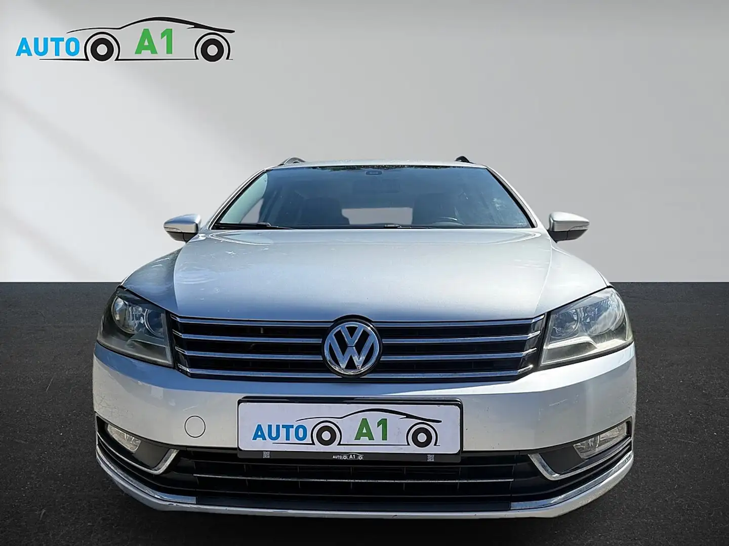Volkswagen Passat Variant Comfortline 1,6 TDI Diesel Grau - 2