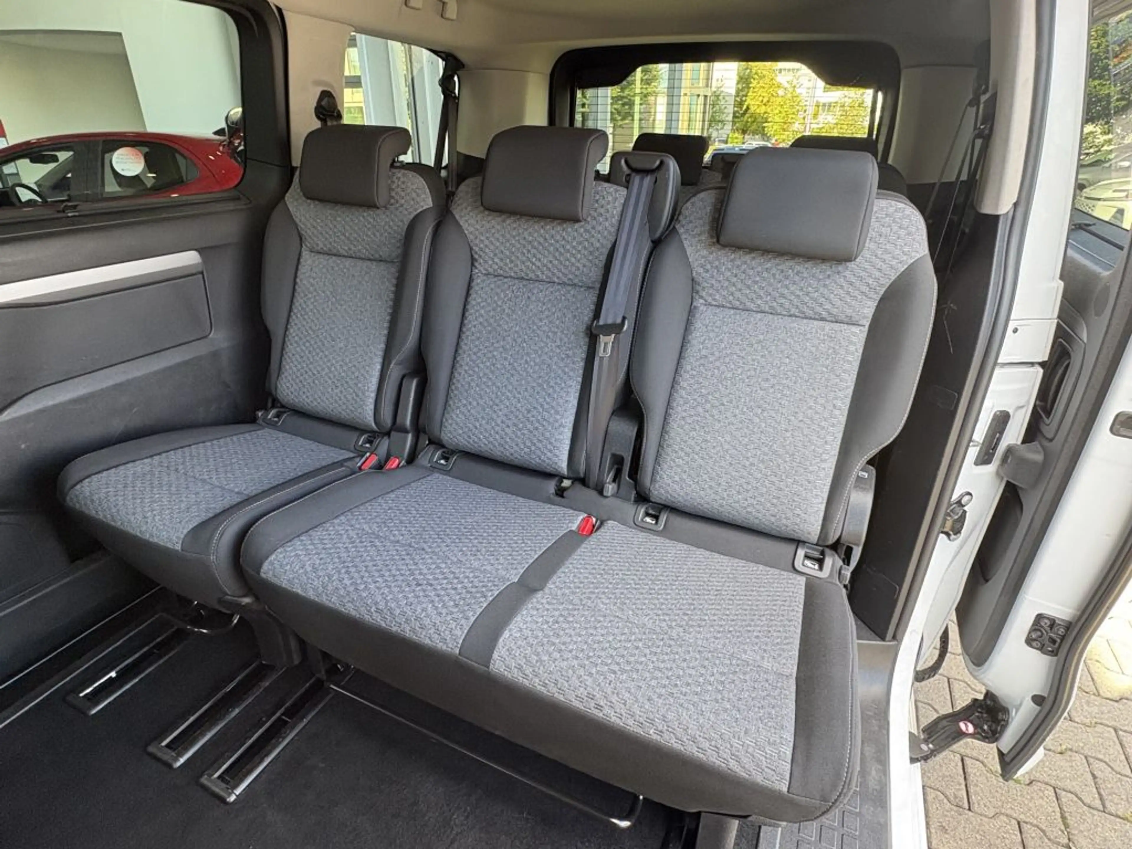Toyota Proace 2,0 Diesel L1 (8-Si.) Automatik Verso Team D — photo 12