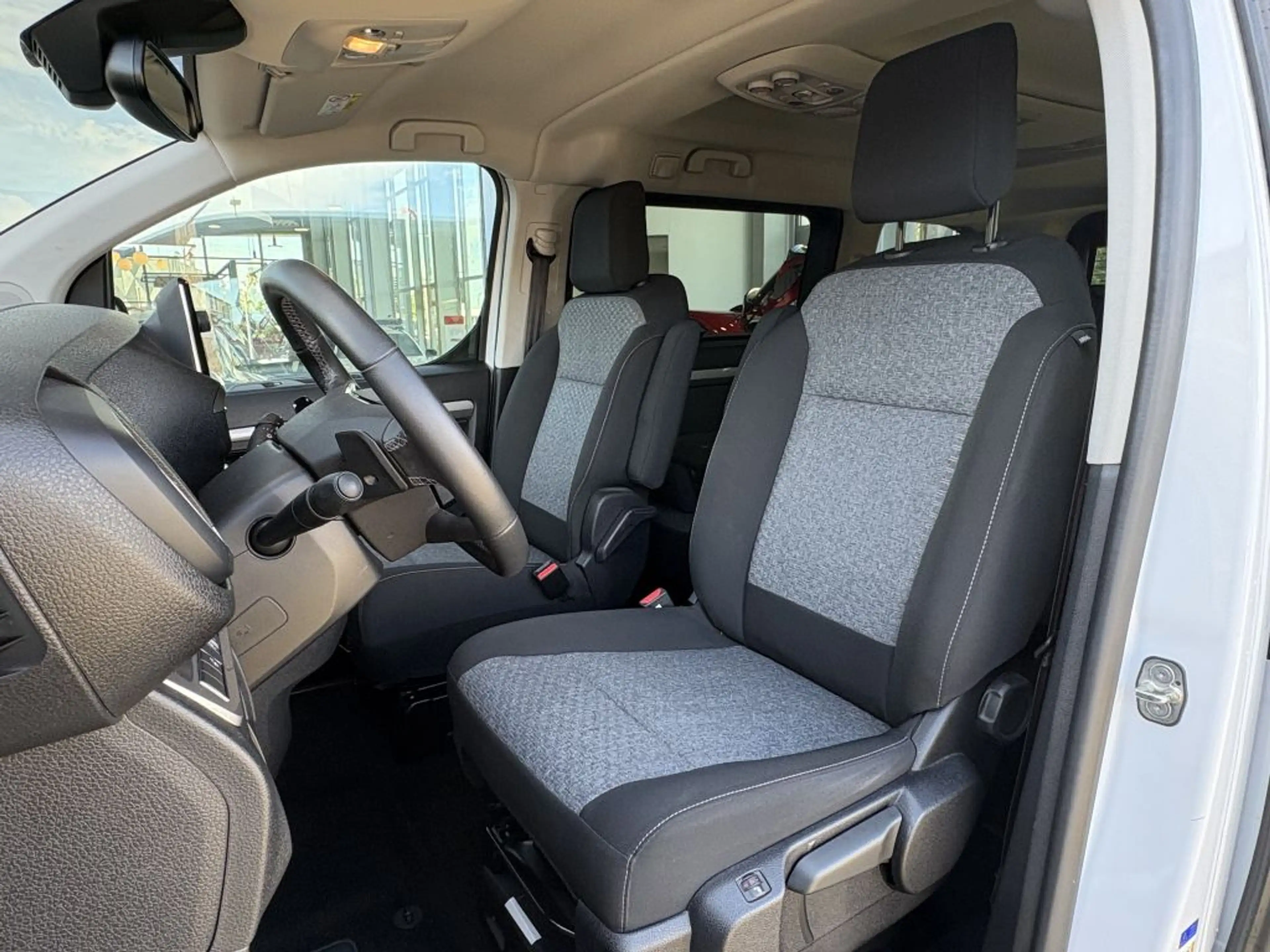 Toyota Proace 2,0 Diesel L1 (8-Si.) Automatik Verso Team D — photo 9