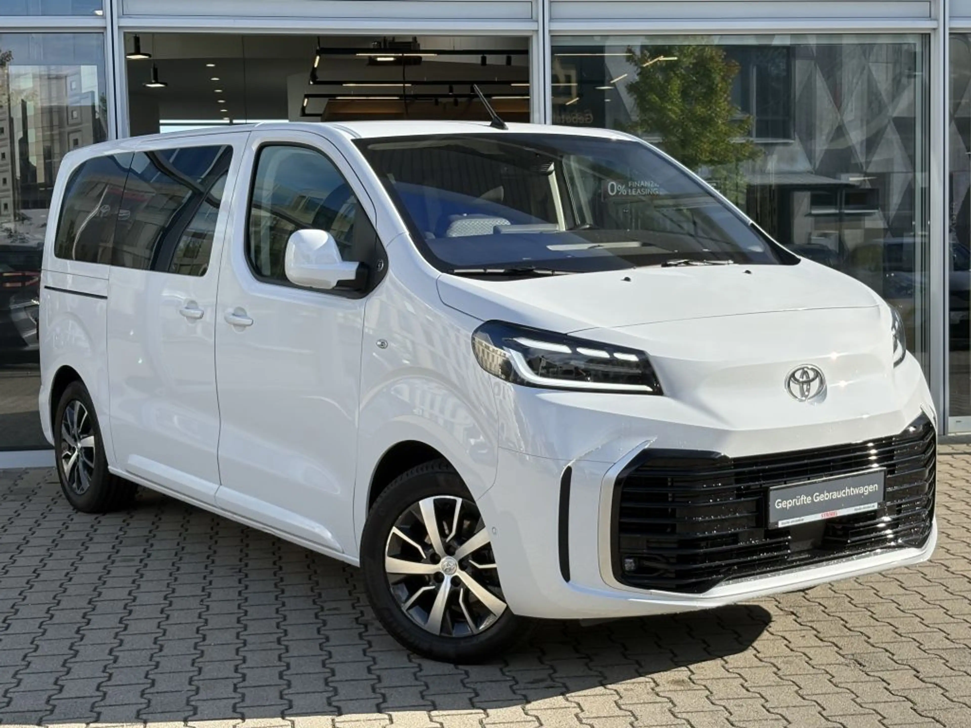 Toyota Proace 2,0 Diesel L1 (8-Si.) Automatik Verso Team D — photo 3