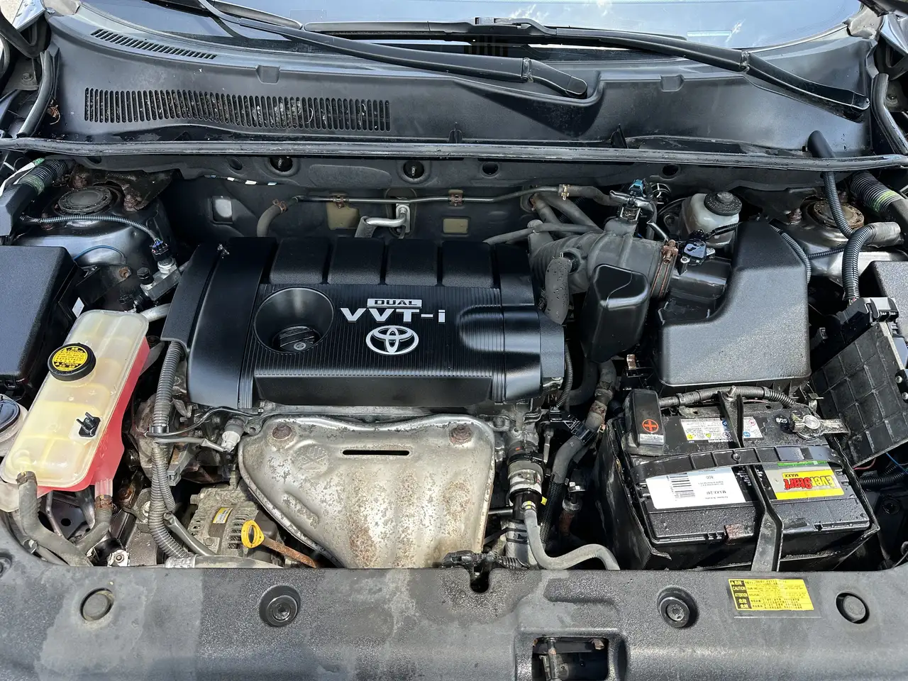 Toyota RAV 4 снимка Toyota RAV 4