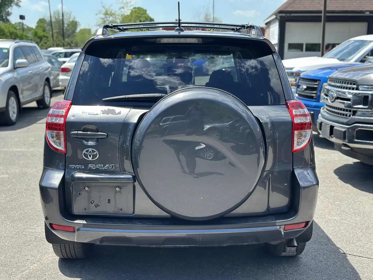 Toyota RAV 4 снимка Toyota RAV 4