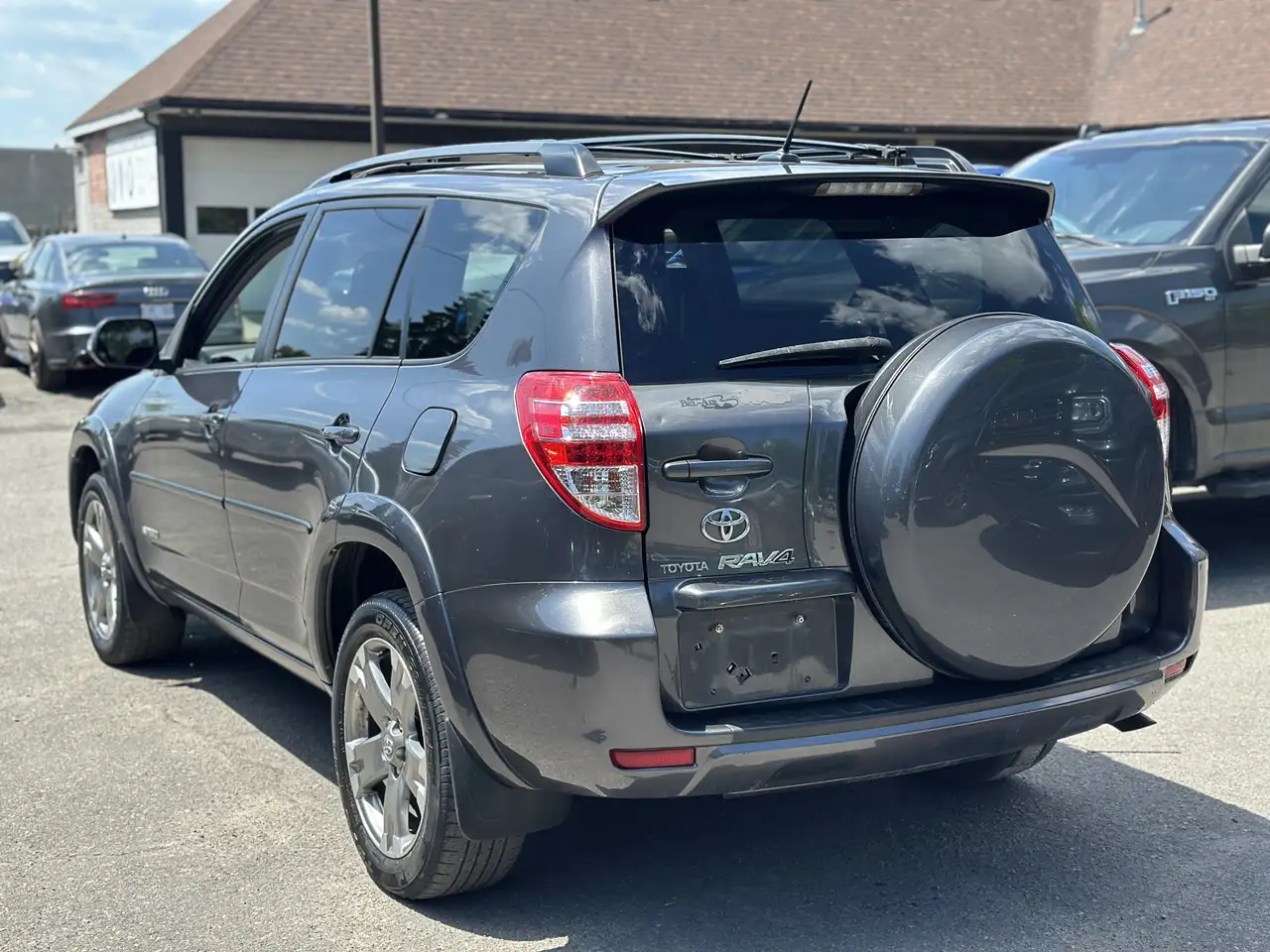 Toyota RAV 4 снимка Toyota RAV 4
