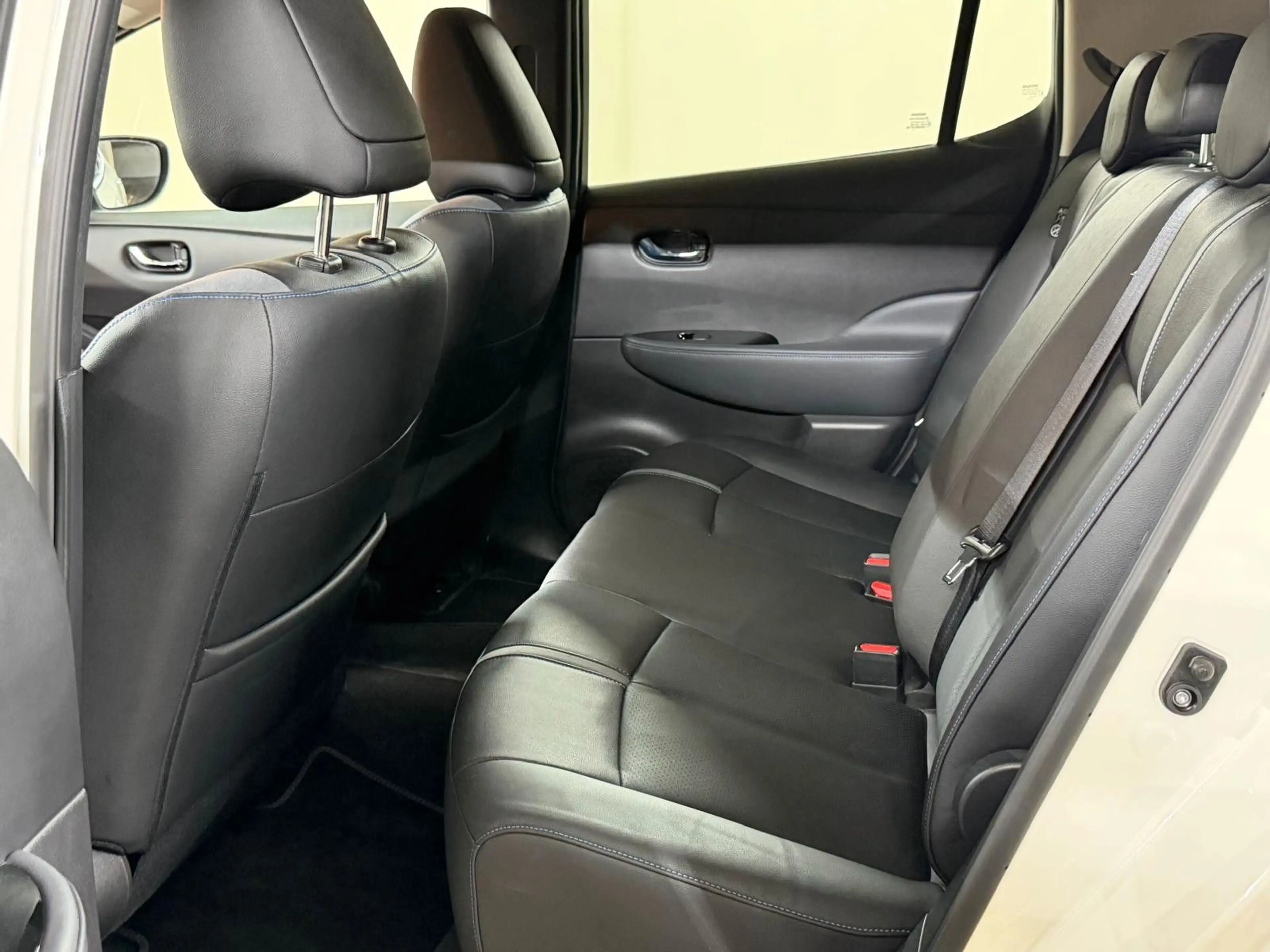 Nissan Leaf e+Tekna +62kWh+360+ SHZ Kühlung+ Bose Sound — photo 11