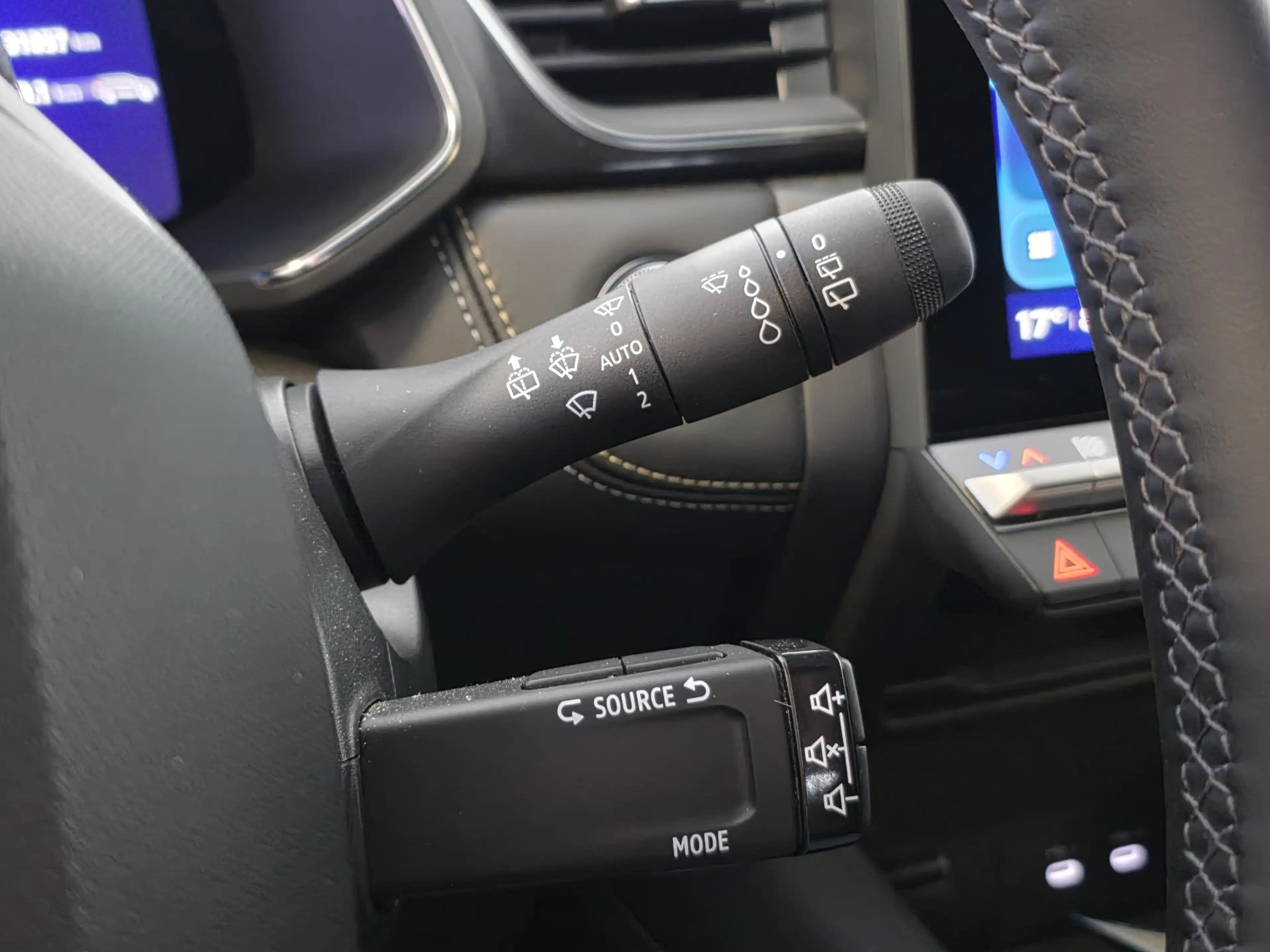 Renault Symbioz 1.6 E-Tech full hybrid 145 iconic | Stoel & Stuur — photo 15