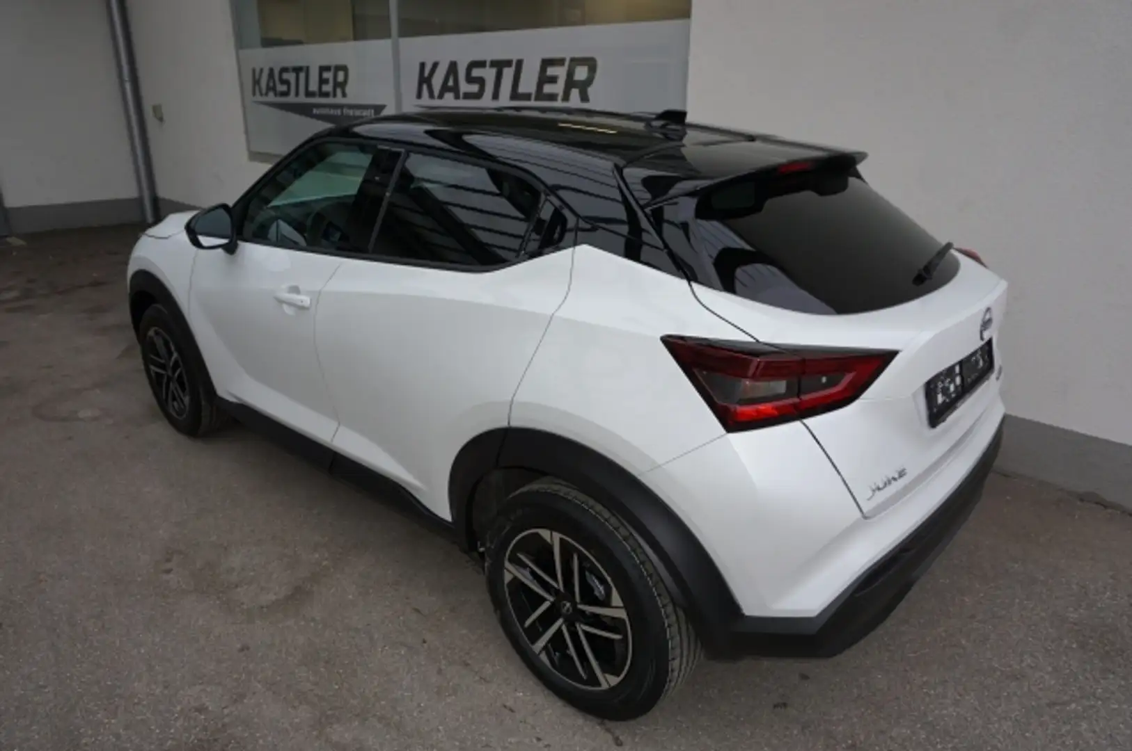 Nissan Juke N-Connecta Hybrid 1,6 Weiß - 2