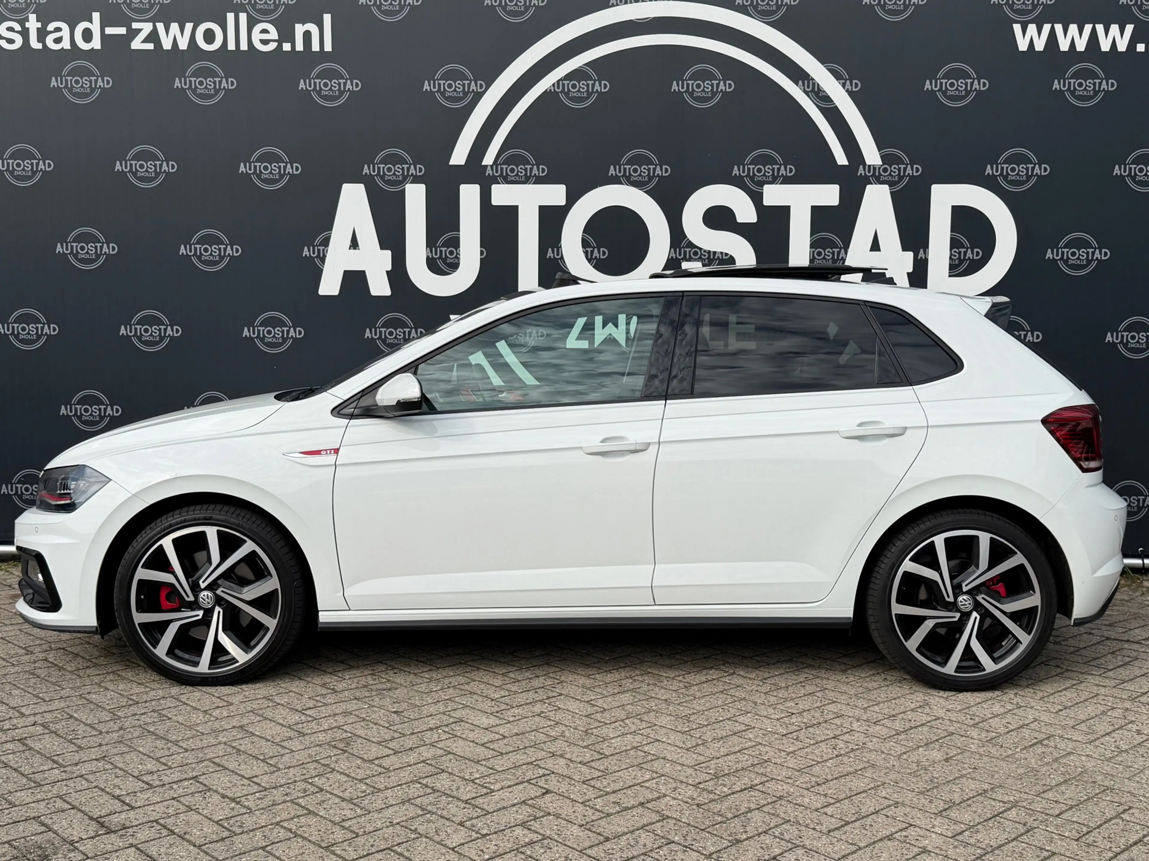 Volkswagen Polo GTI 2.0 TSI NL-Auto / Automaat / Virtual Cockpit / Pan — photo 2