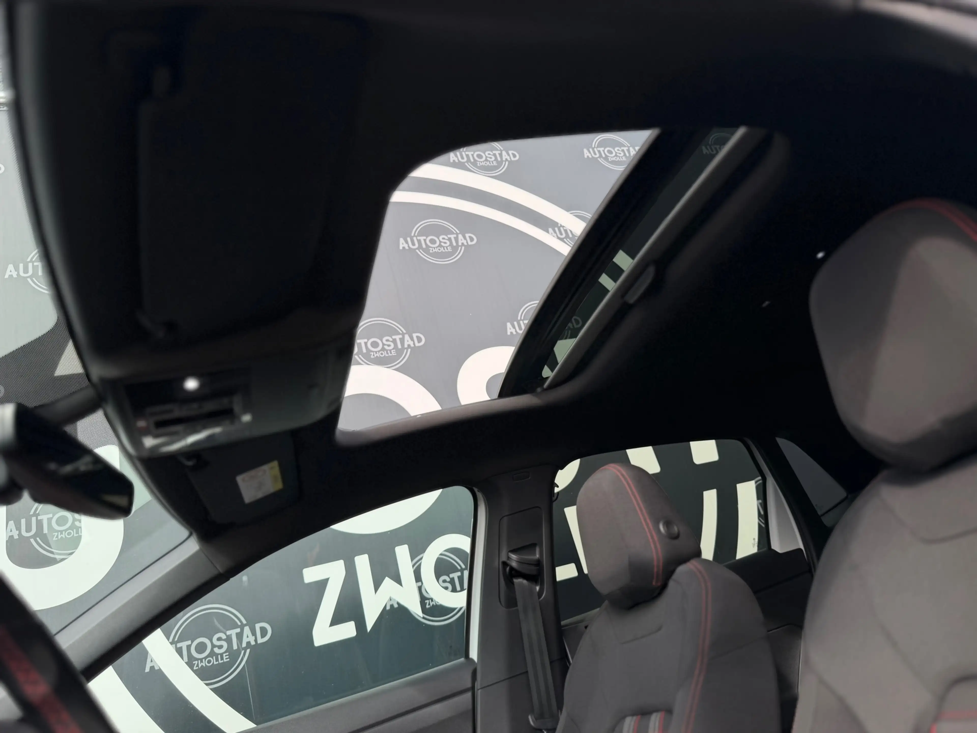 Volkswagen Polo GTI 2.0 TSI NL-Auto / Automaat / Virtual Cockpit / Pan — photo 13
